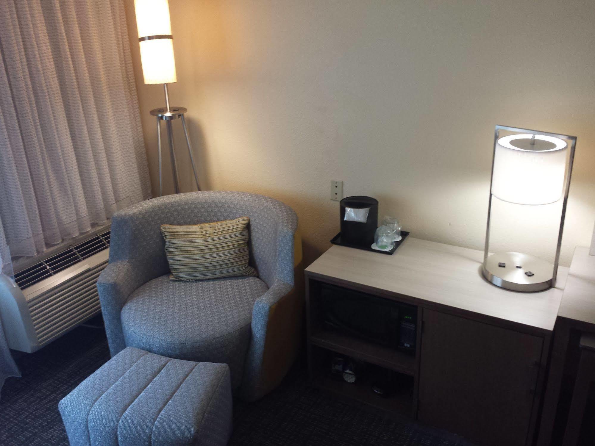 Courtyard By Marriott Orlando East/ucf Area Alafaya