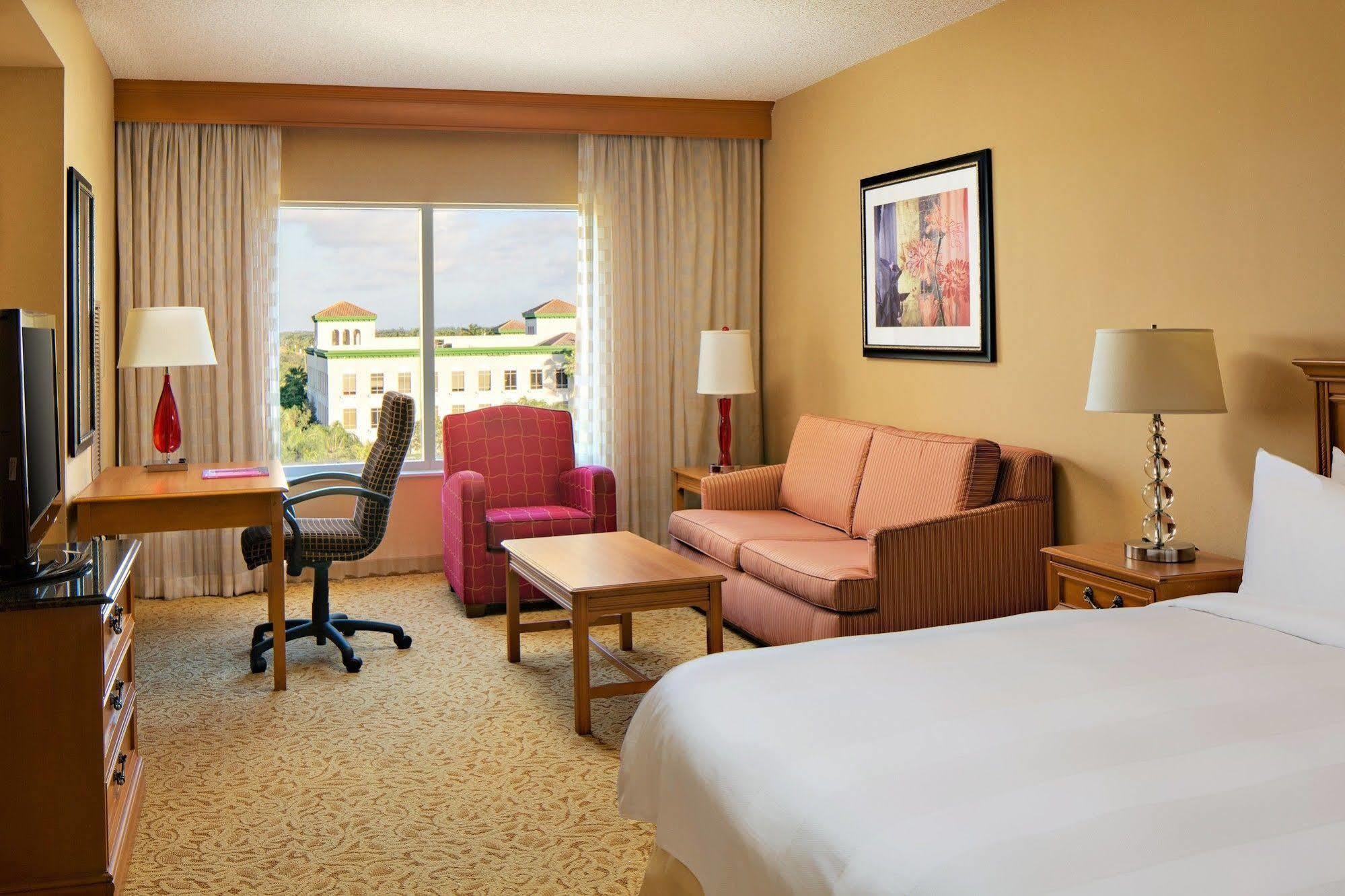 Lauderdale Marriott & Convention Center