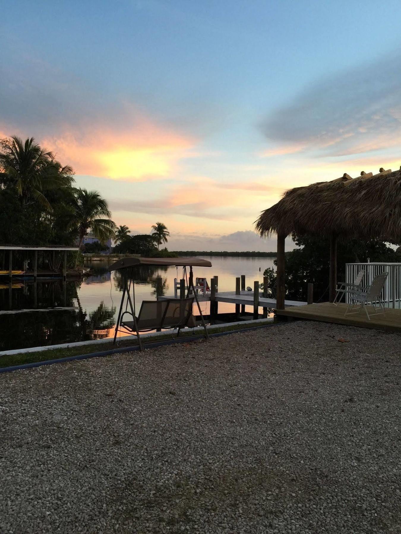 Pine Island Paradise Hotel