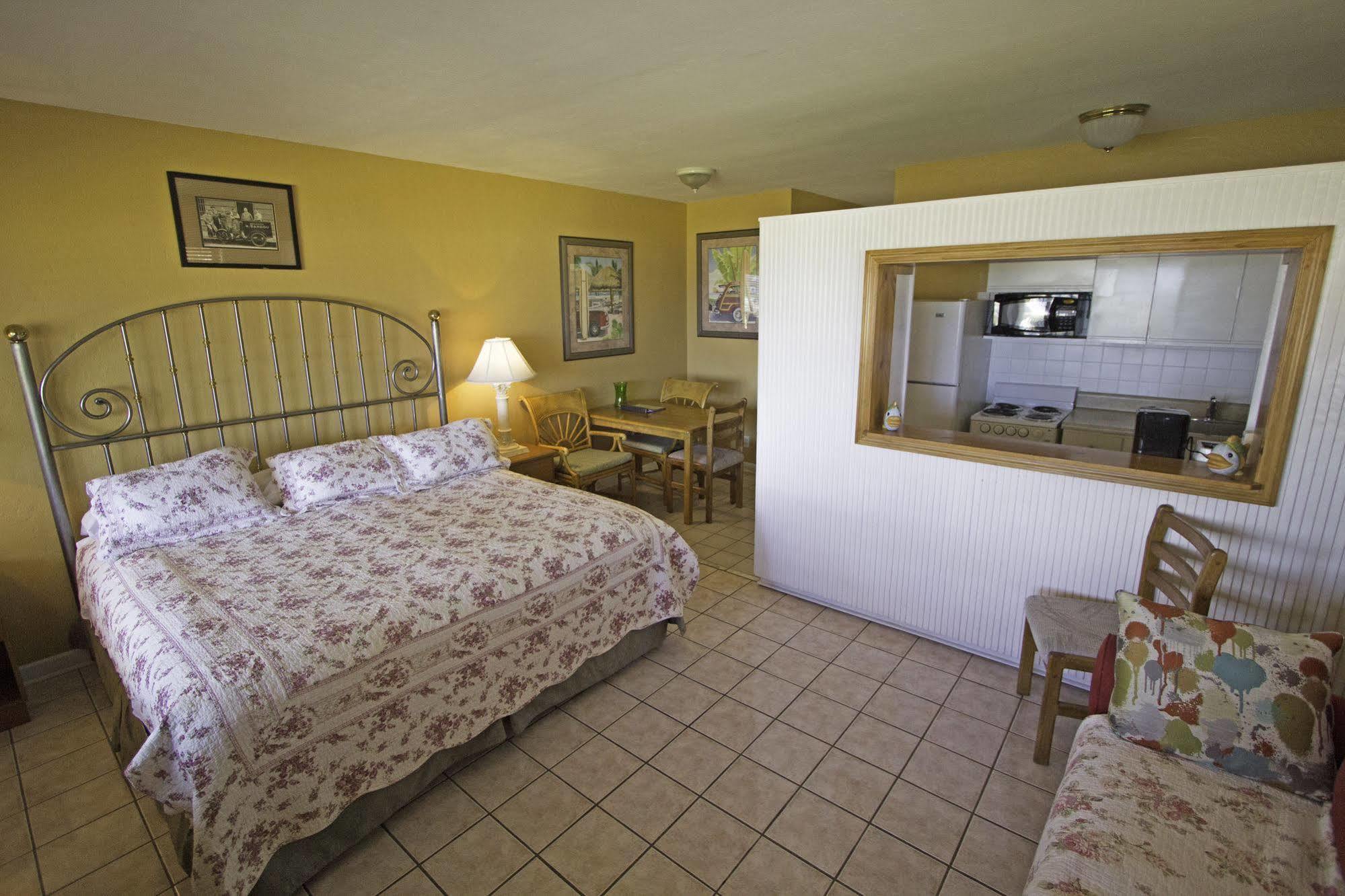 Ebb Tide Hotel