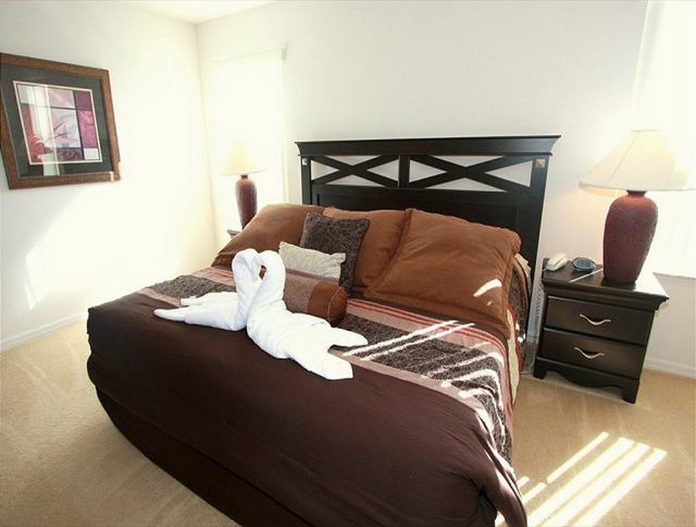 Regal Palms * Four Corners