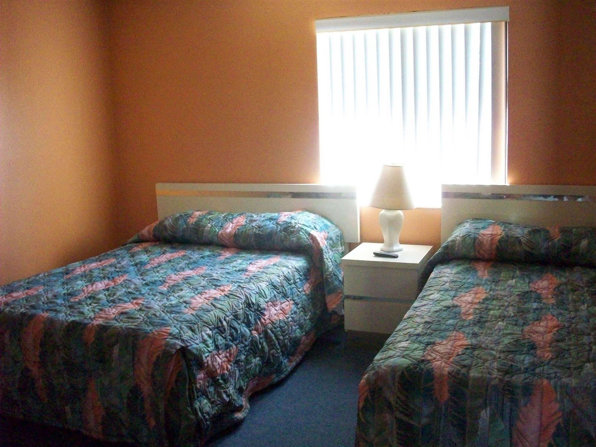 All-Suite Motel Motel