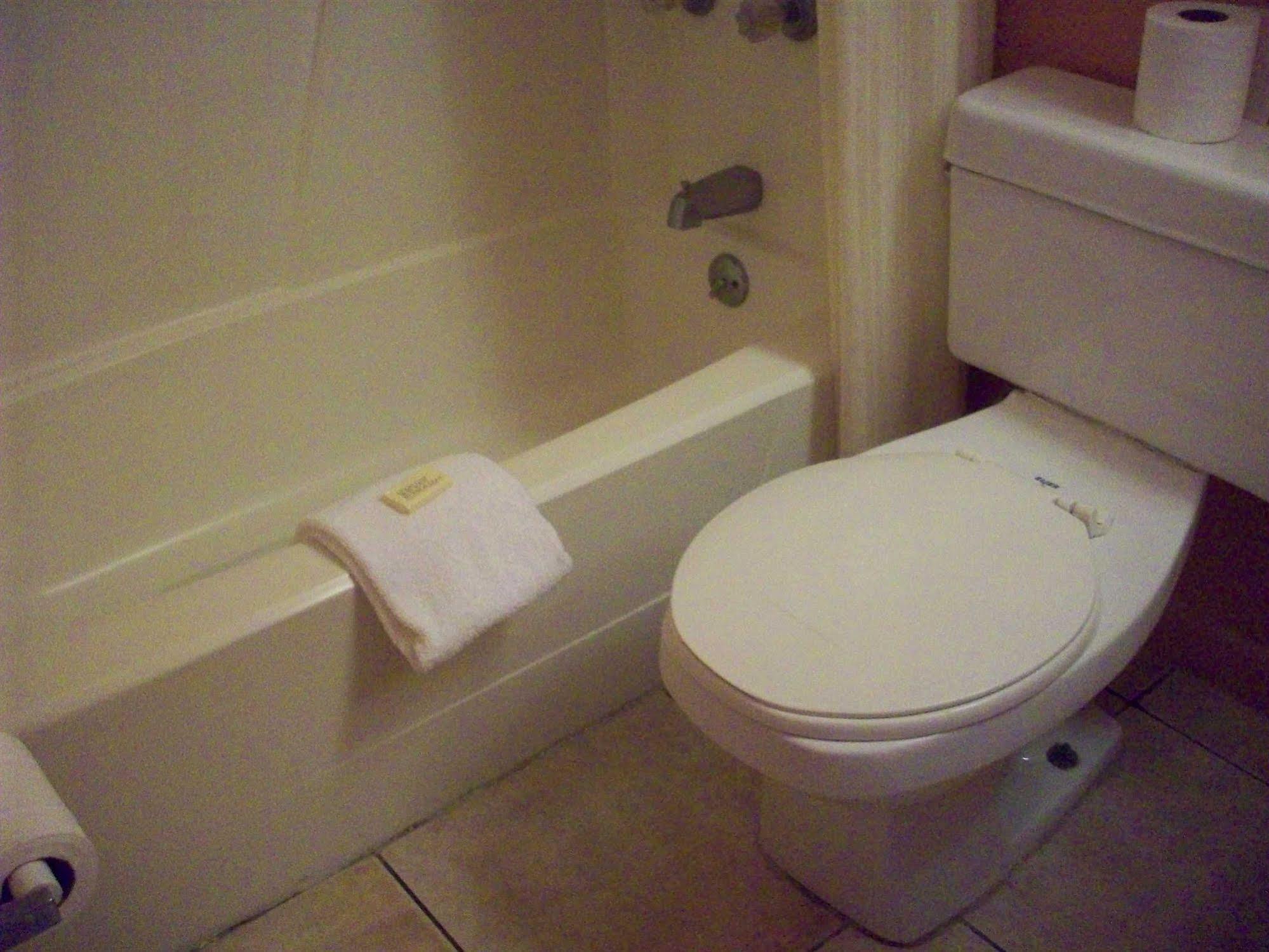 All-Suite Motel