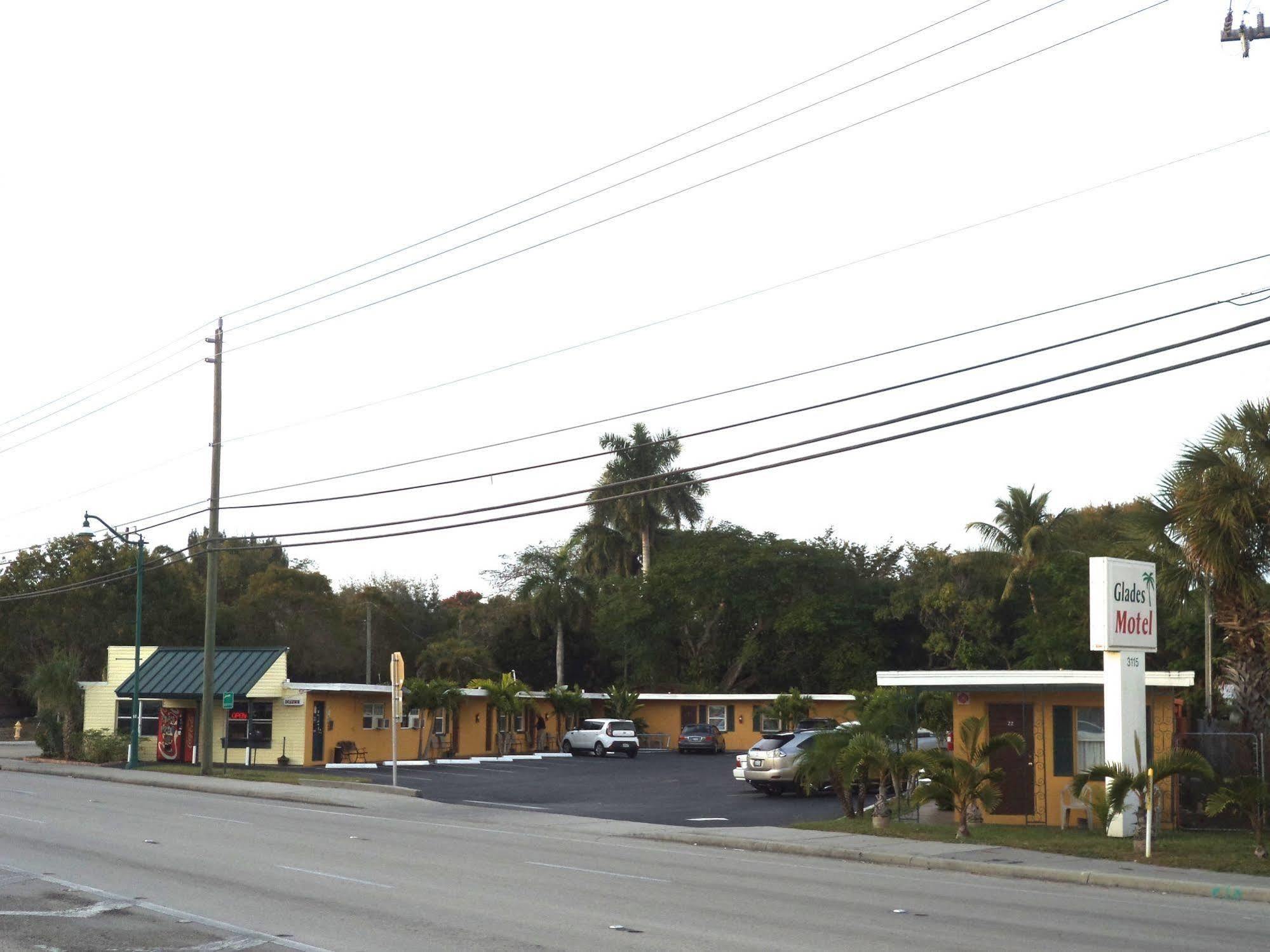 Glades - Motel
