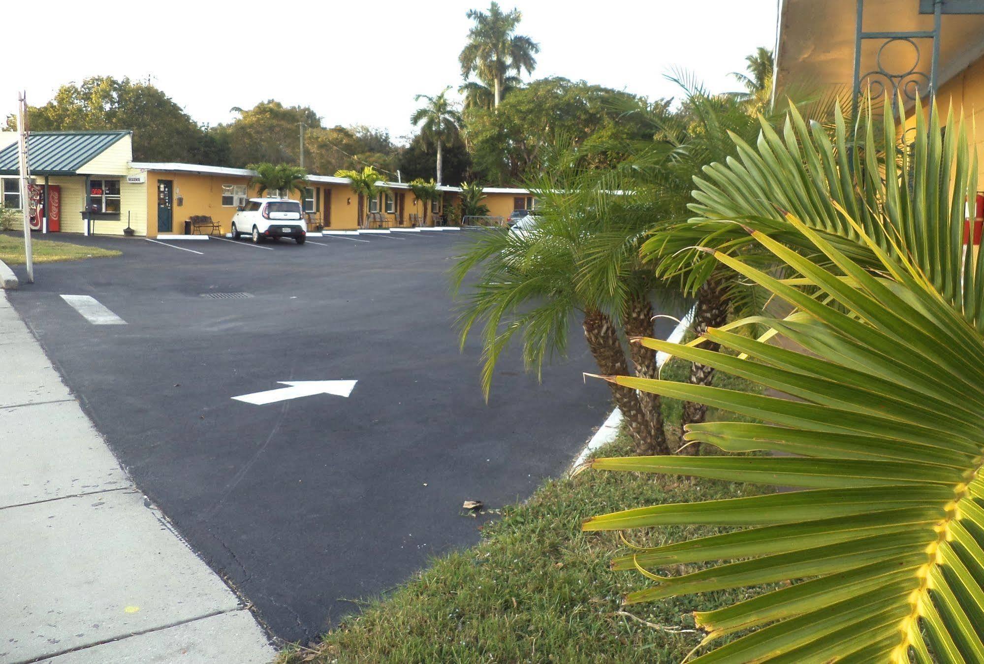 Glades - Motel Naples