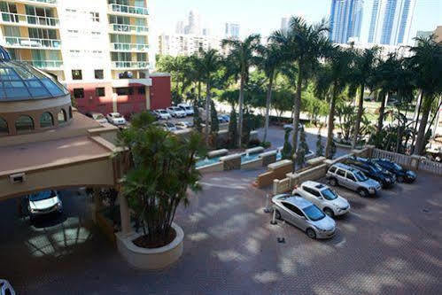Intracoastal By Hotel