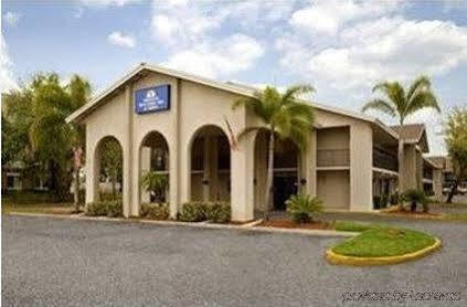 Americas Value & Motel Melbourne