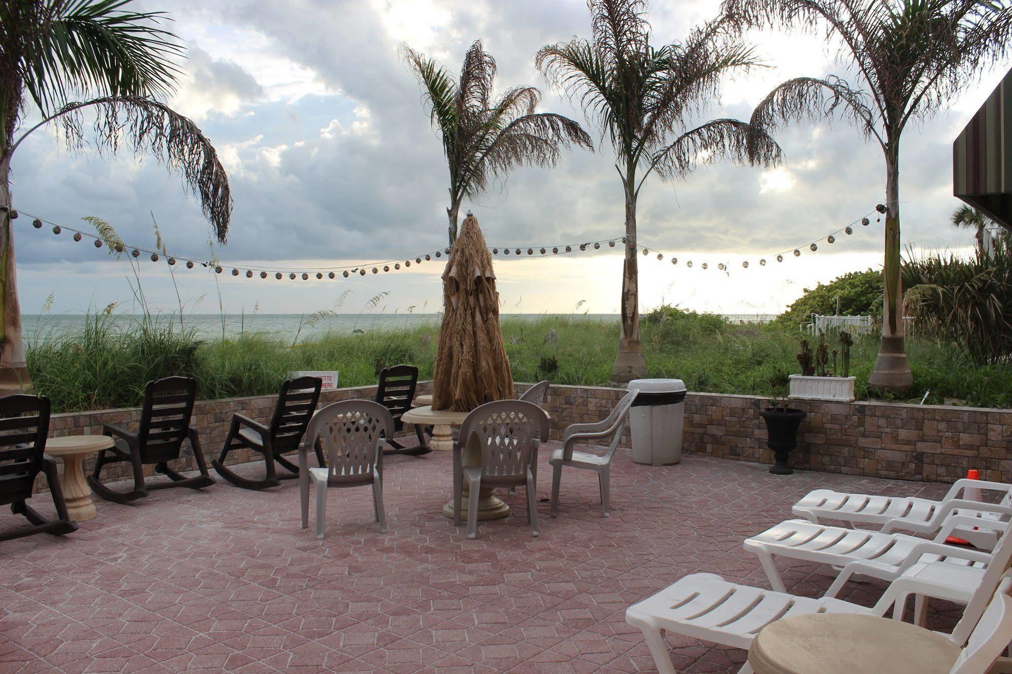 Beach Suites Motel 3*
