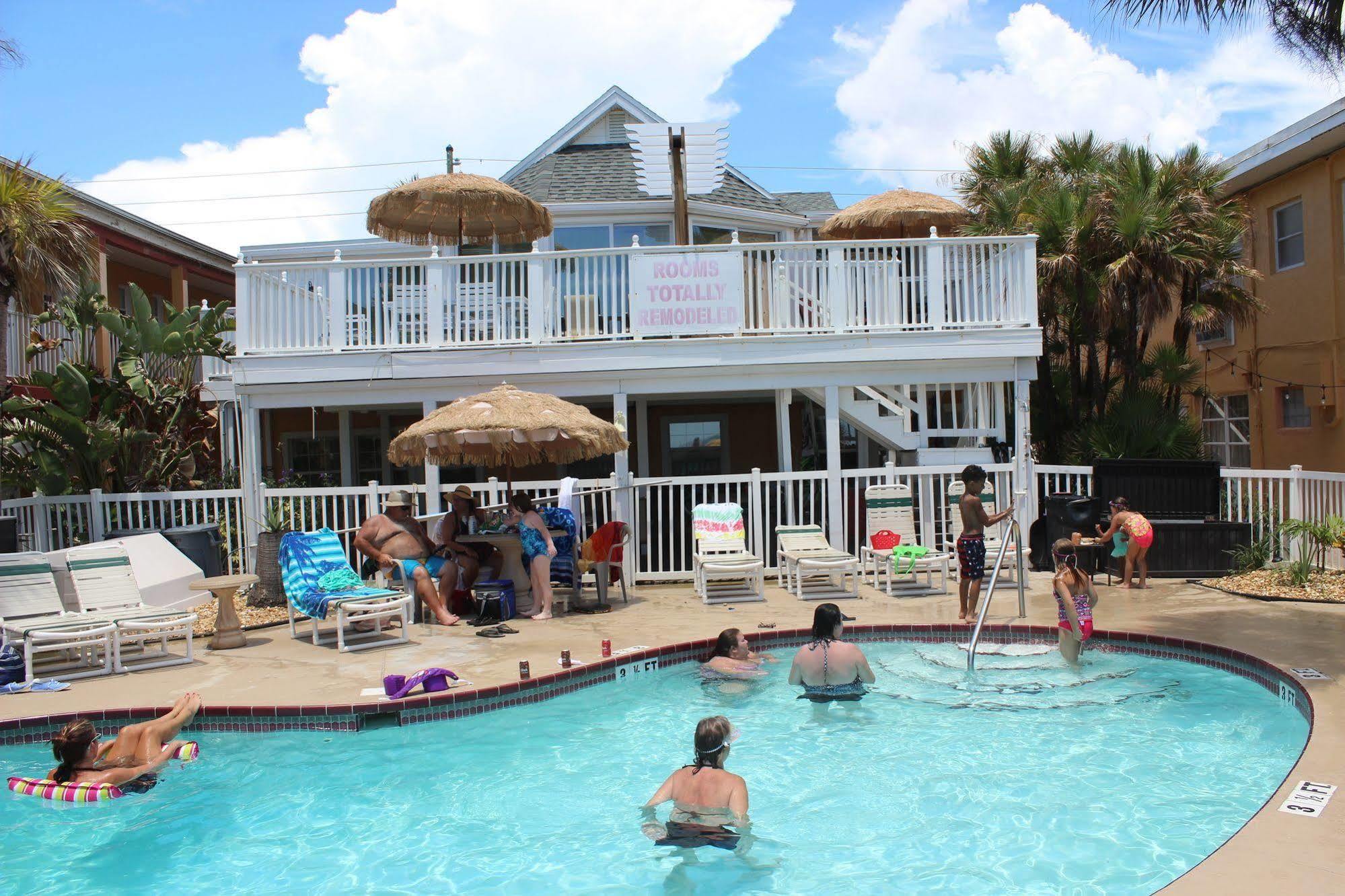 Beach Suites Motel 3*