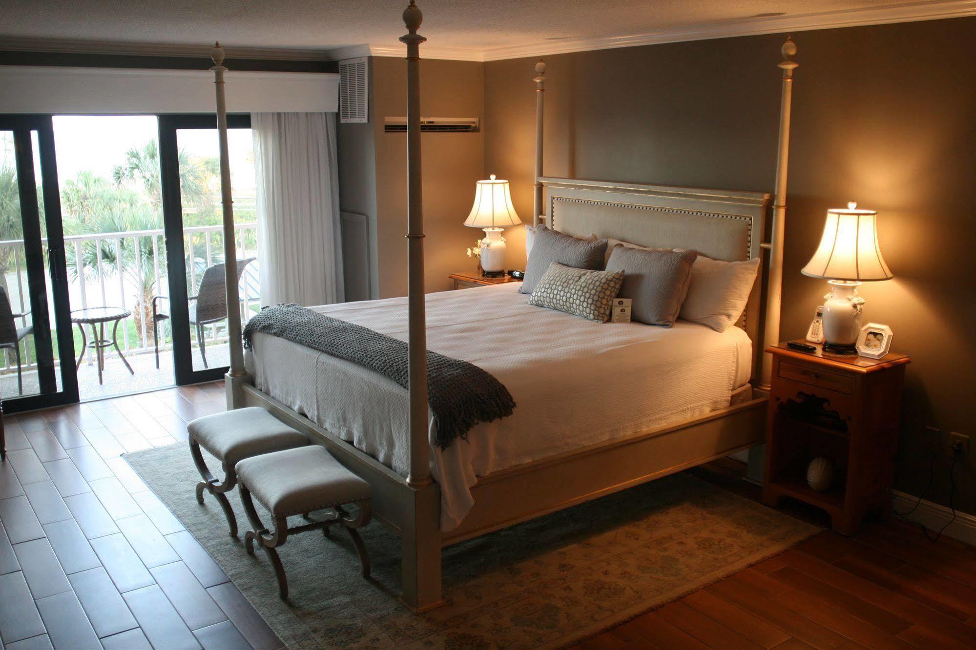 Hotel At Cocoa Cocoa Beach