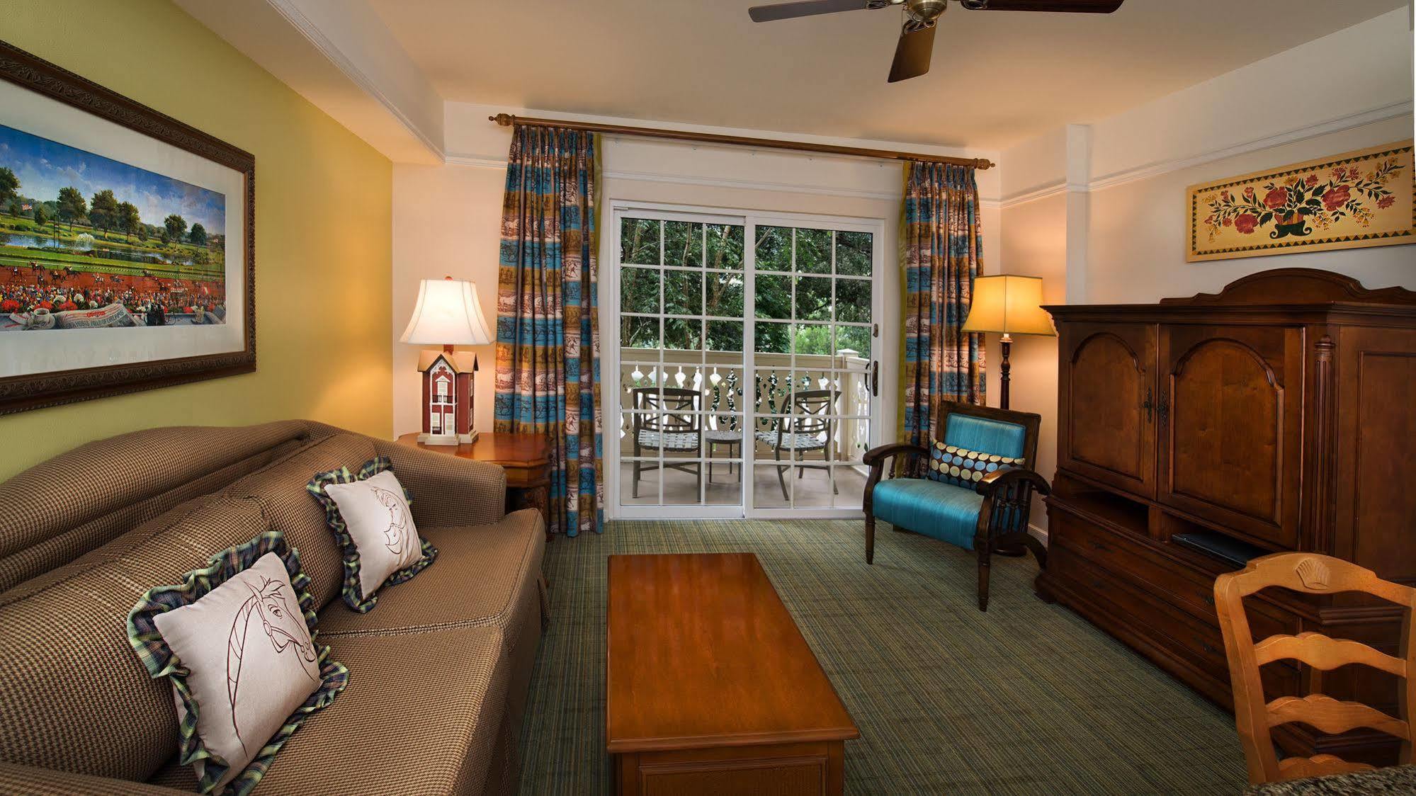 Disney's Saratoga Springs & Hotel
