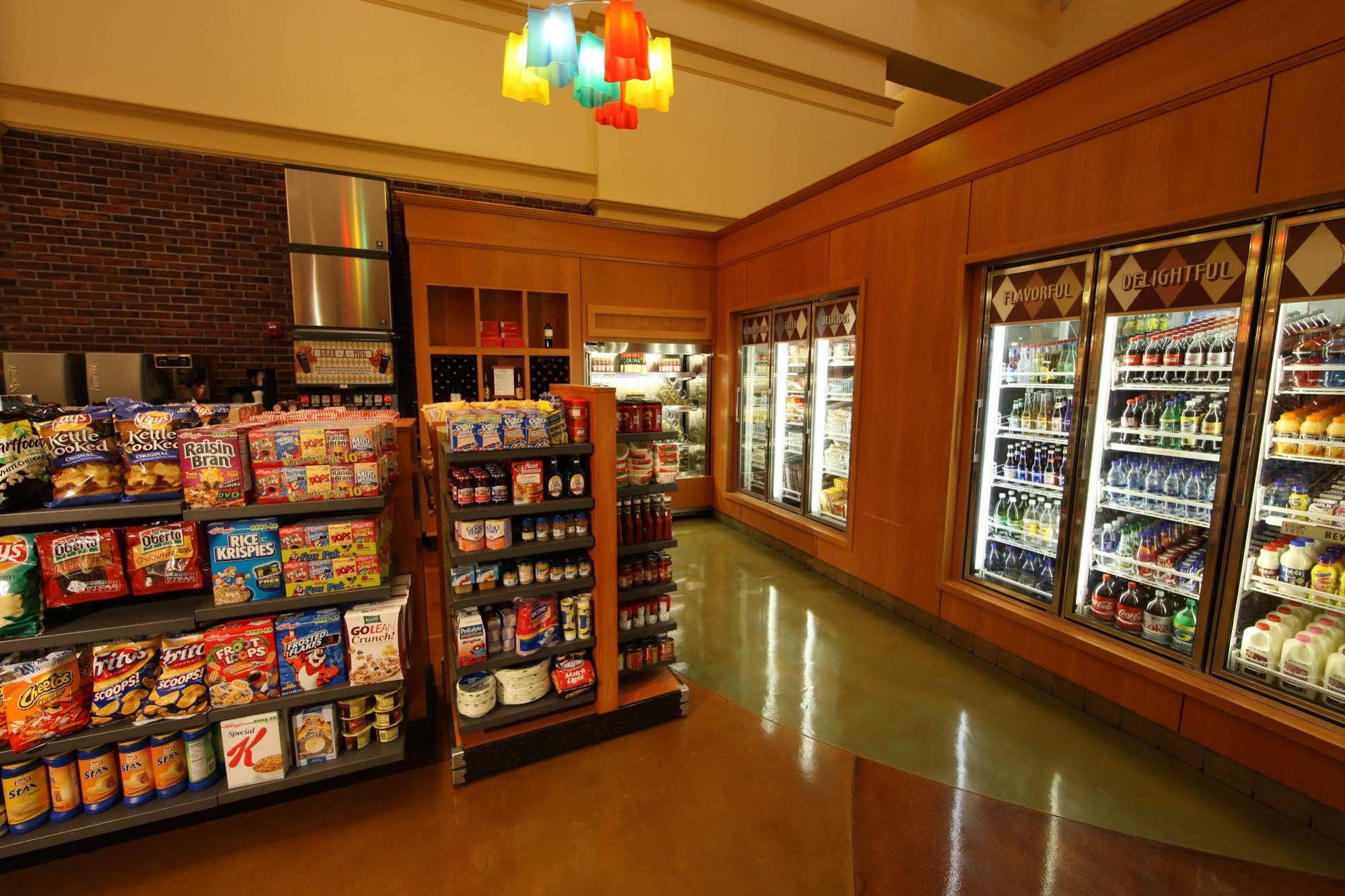 Disney's Saratoga Springs &