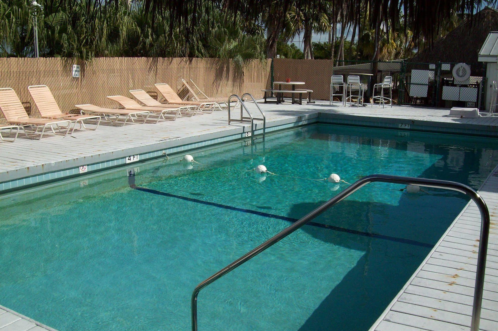 Looe Key Reef And Dive Center