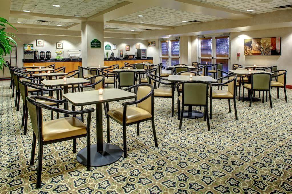 Hotel Home2 By Hilton Ft. Lauderdale 3*
