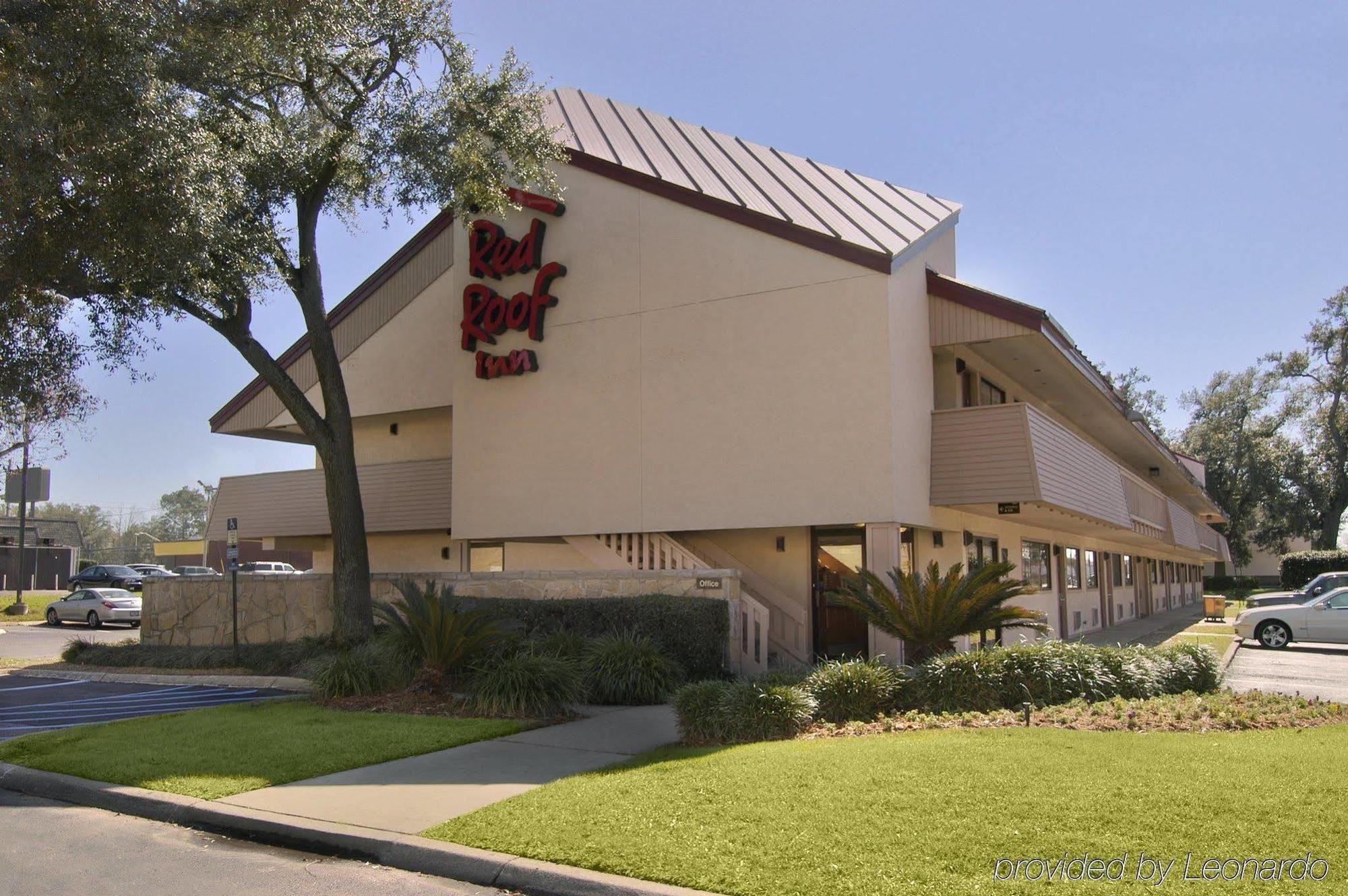 Red Roof - I-10 At Davis Highway Motel 2*