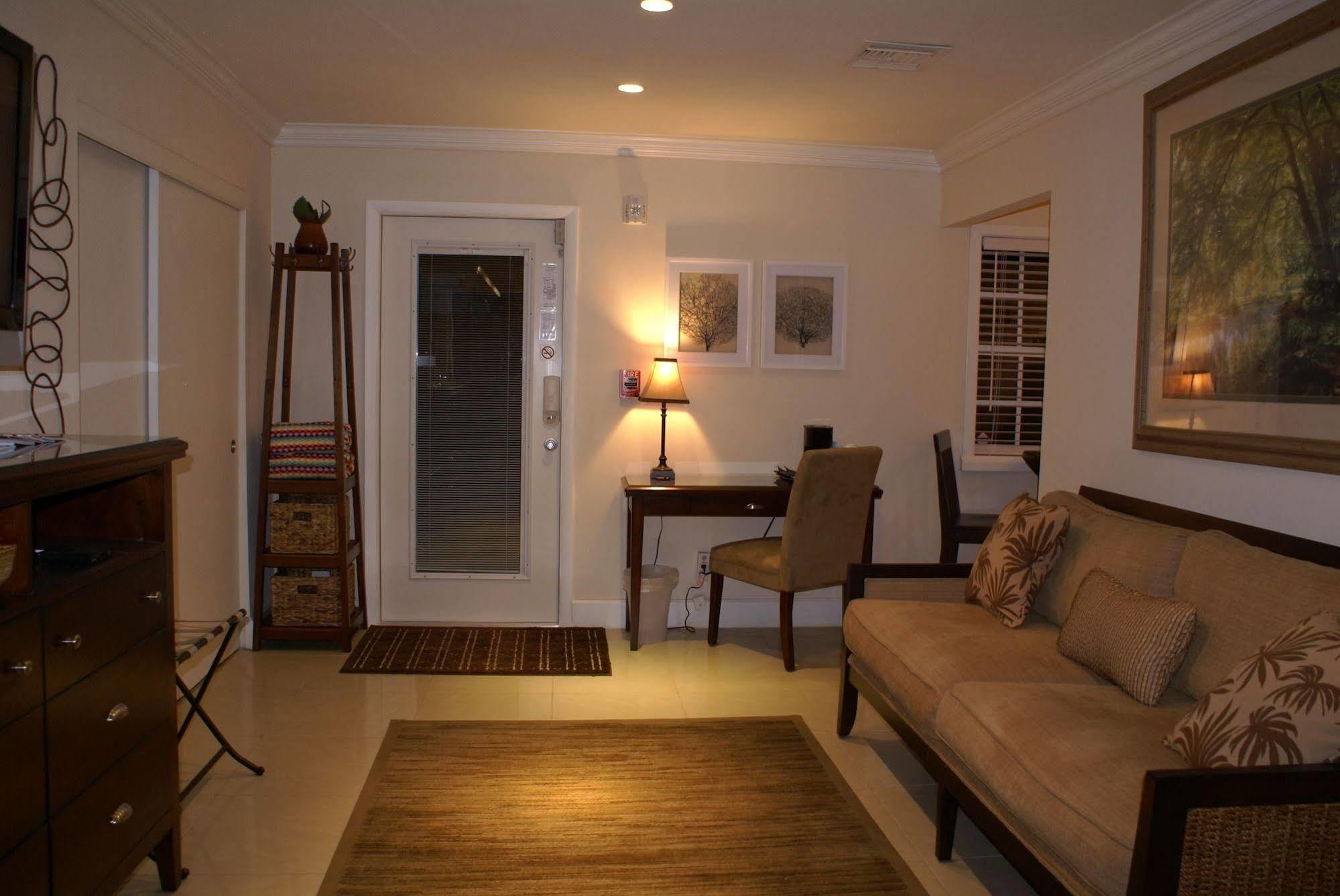 Island Sands Wilton Manors