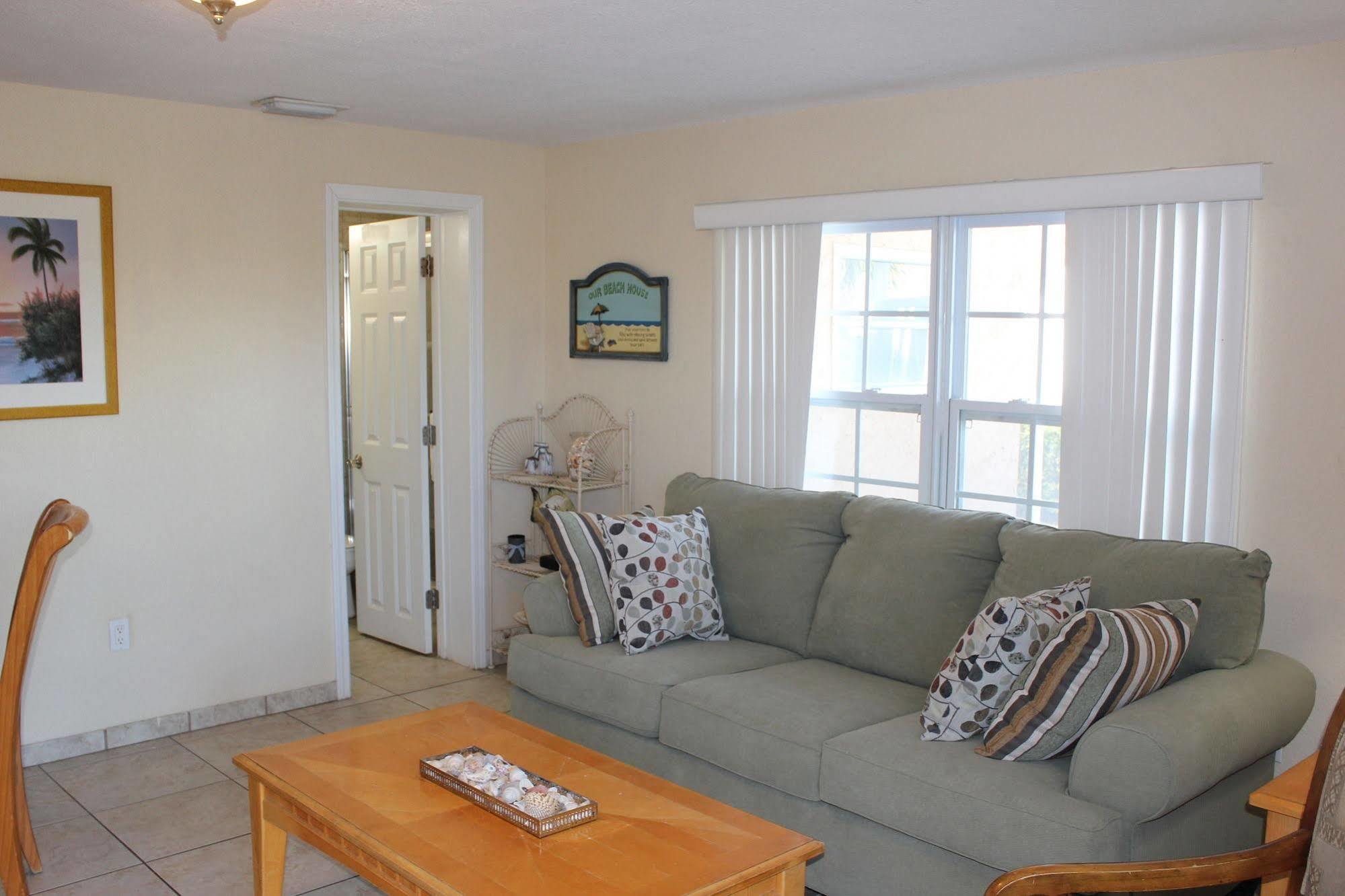 A Retreat On Casey Key Aparthotel 2*