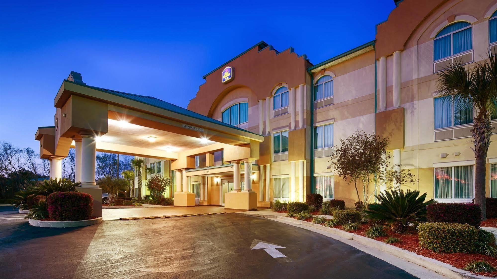 Western Blue Angel Hotel