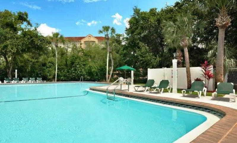 Travelodge By Wyndham Lakeland
