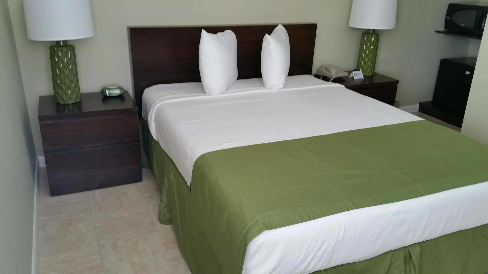 Motel Island Shores