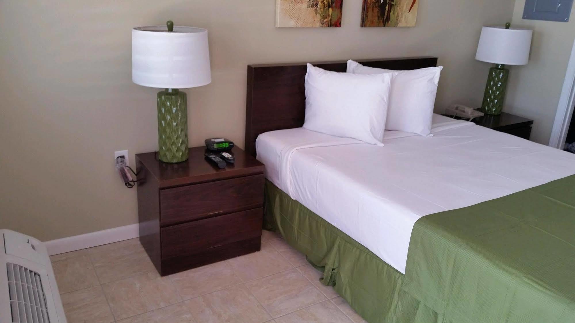 Island Shores Motel 3*