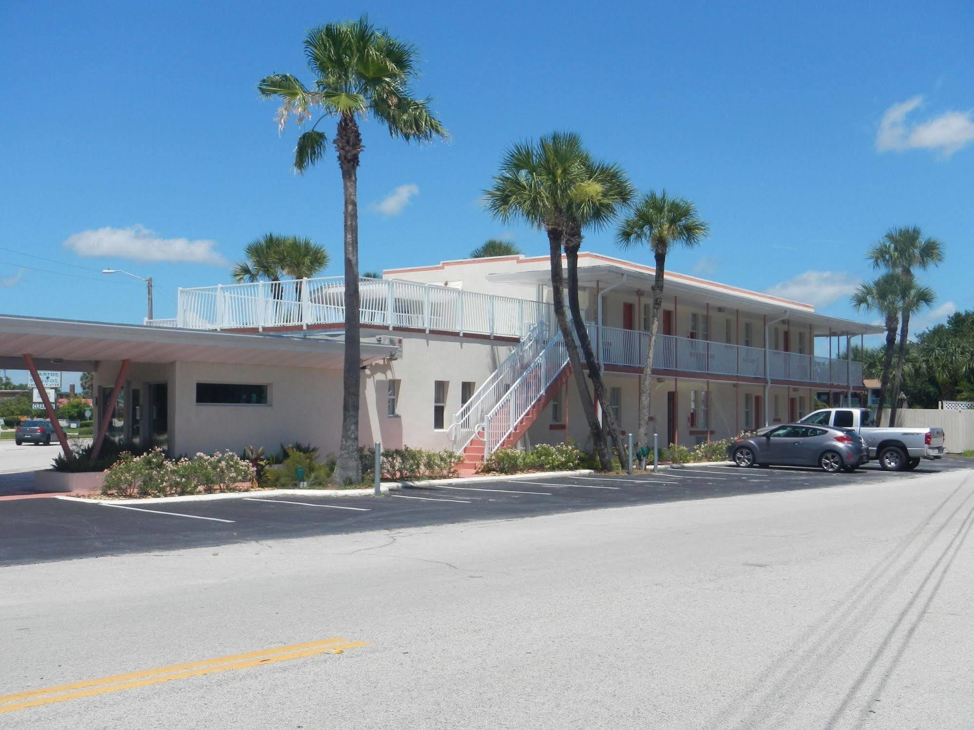 Island Shores Motel