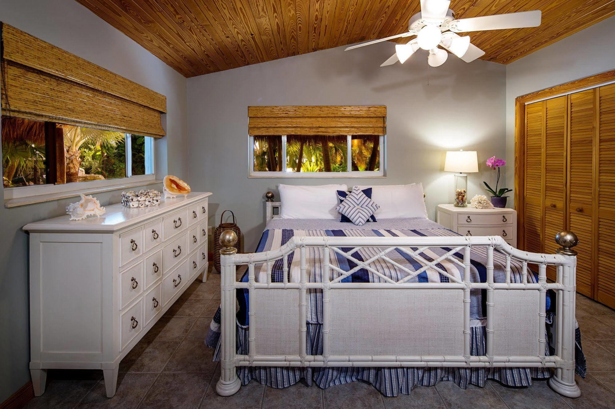 The Caribbean Hotel 3*