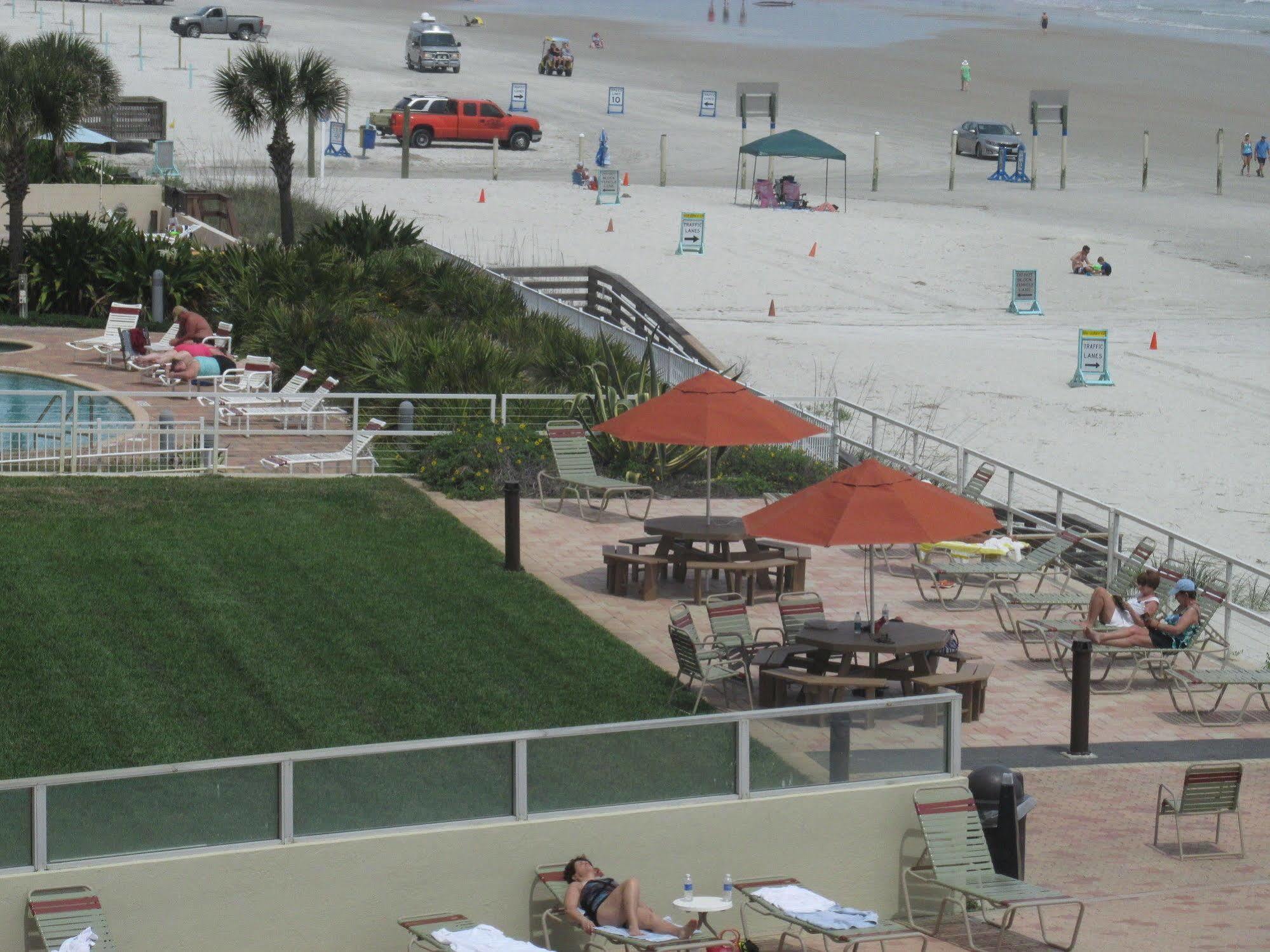 Shores Club