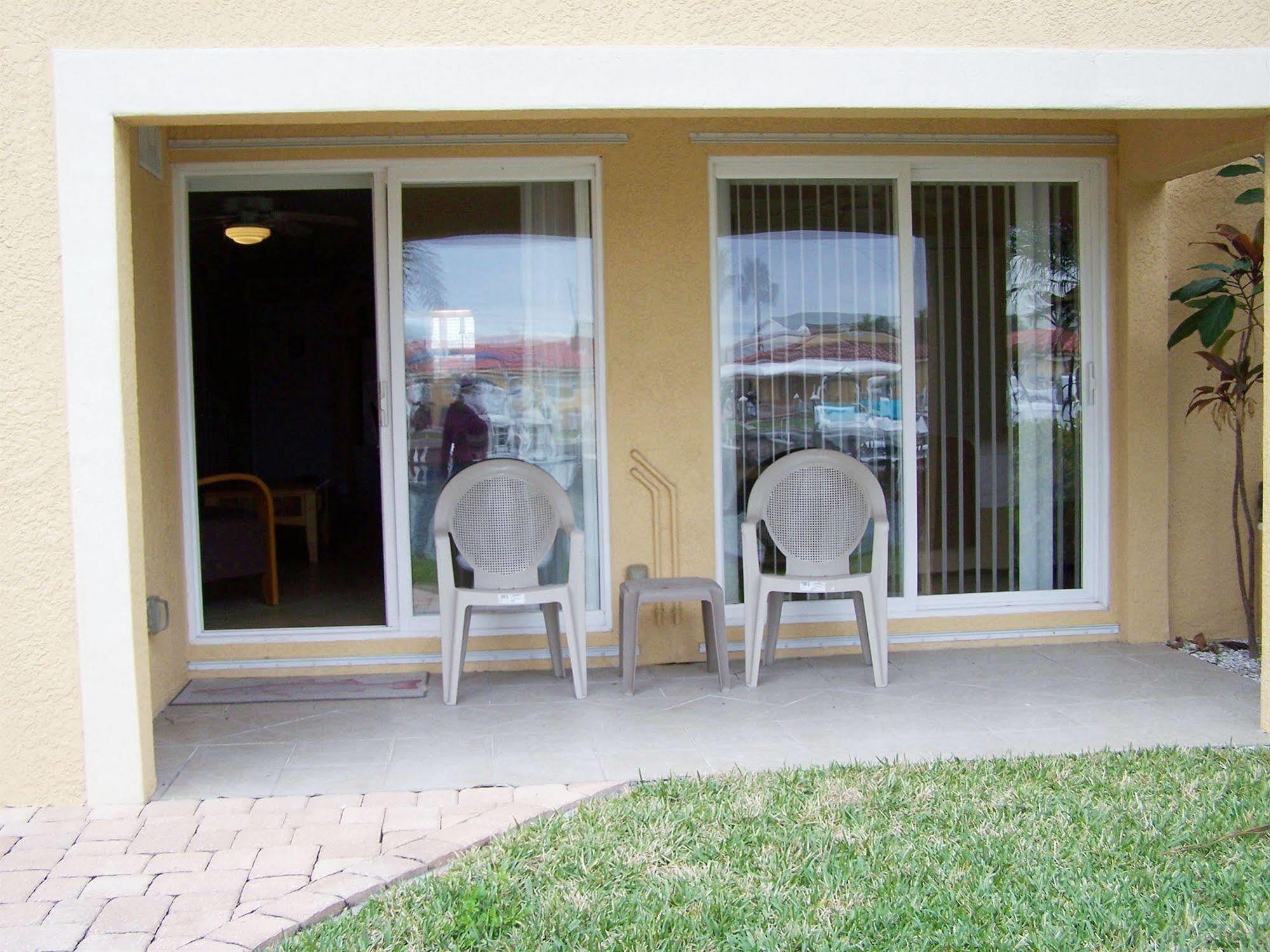 Coconut Villas Aparthotel Dunedin