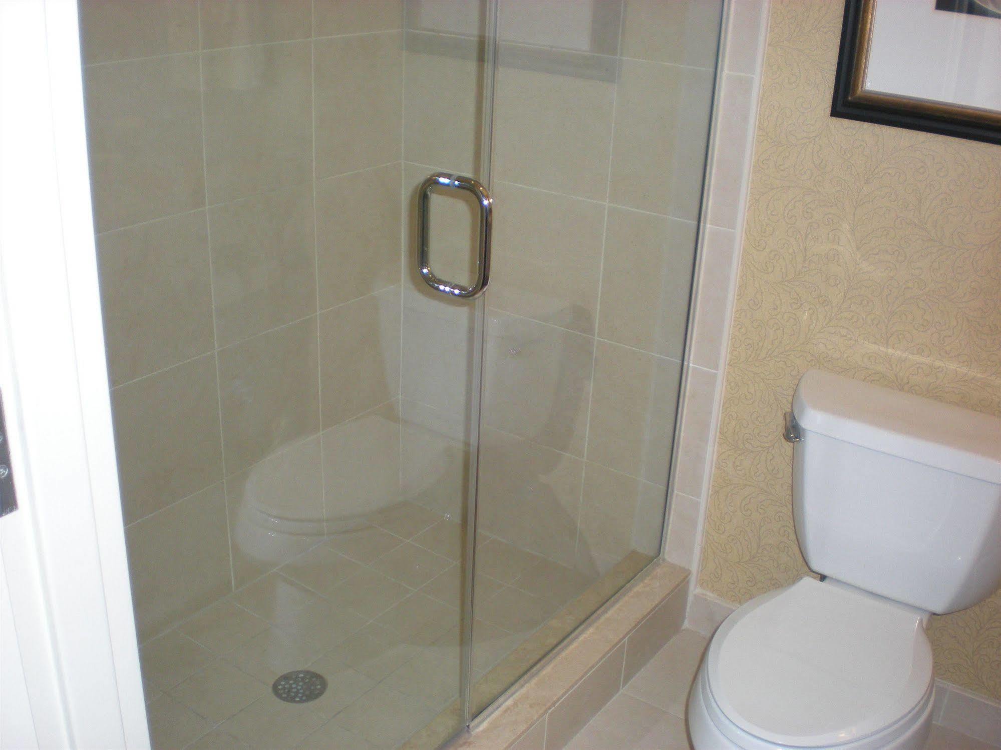 Hilton Garden Town Center Hotel 3*