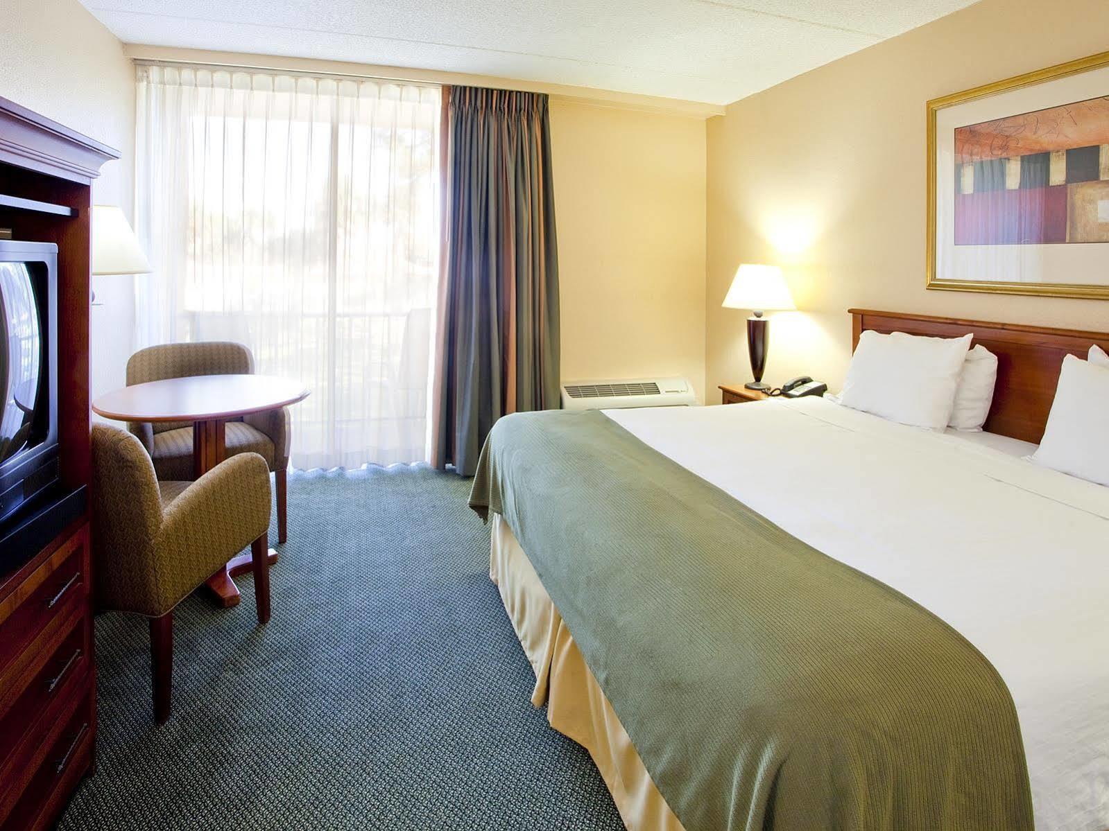 Western International Speedway Hotel