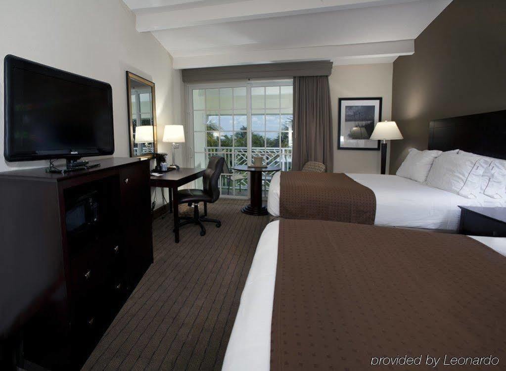 Hotel Express- North Palm And Ihg 3*