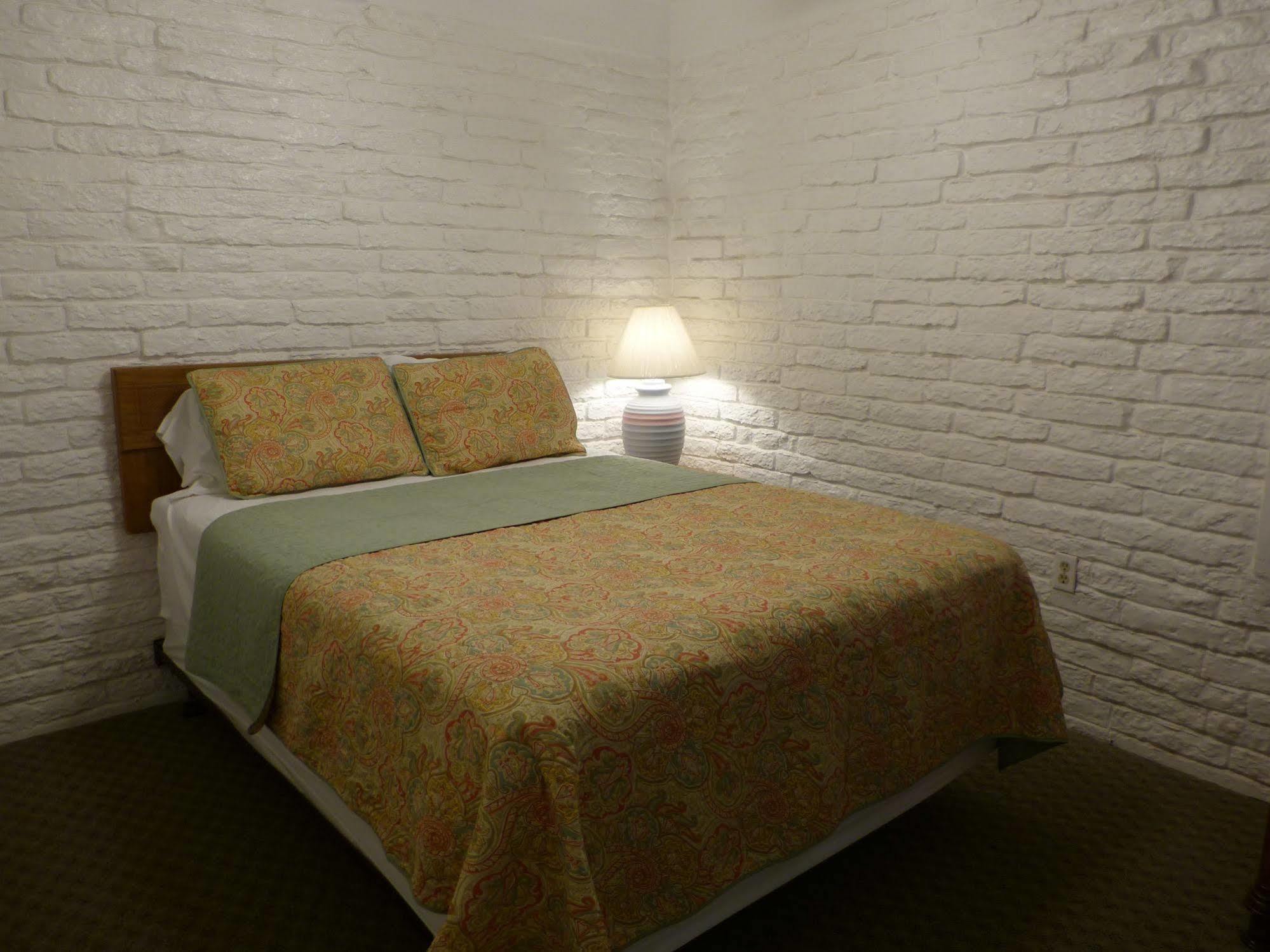 Island Hotel