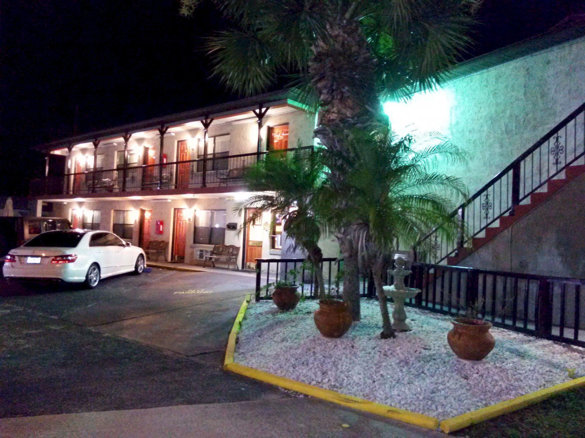 Motel Merida &