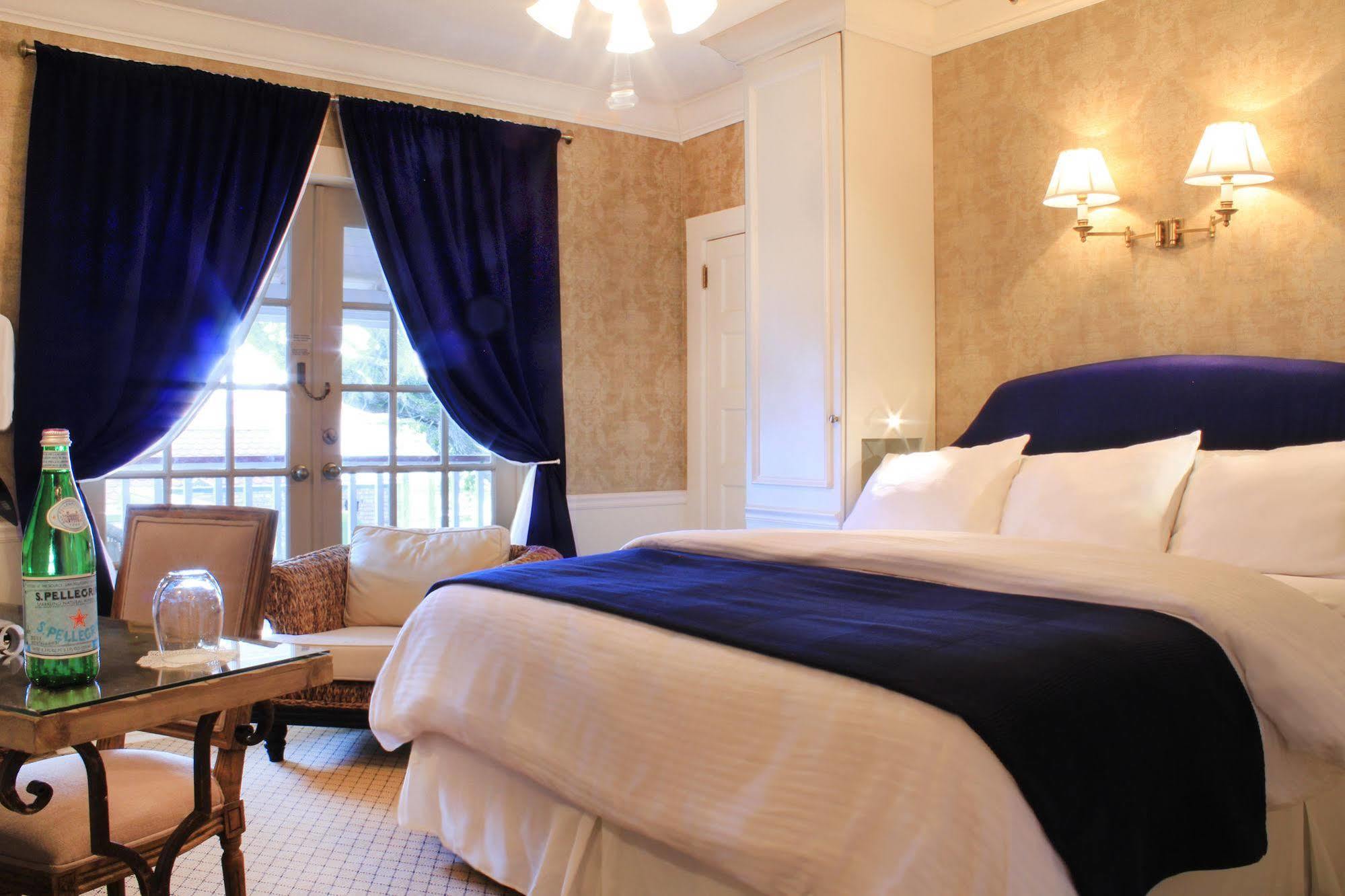 The Riverview - New Smyrna Hotel 3*