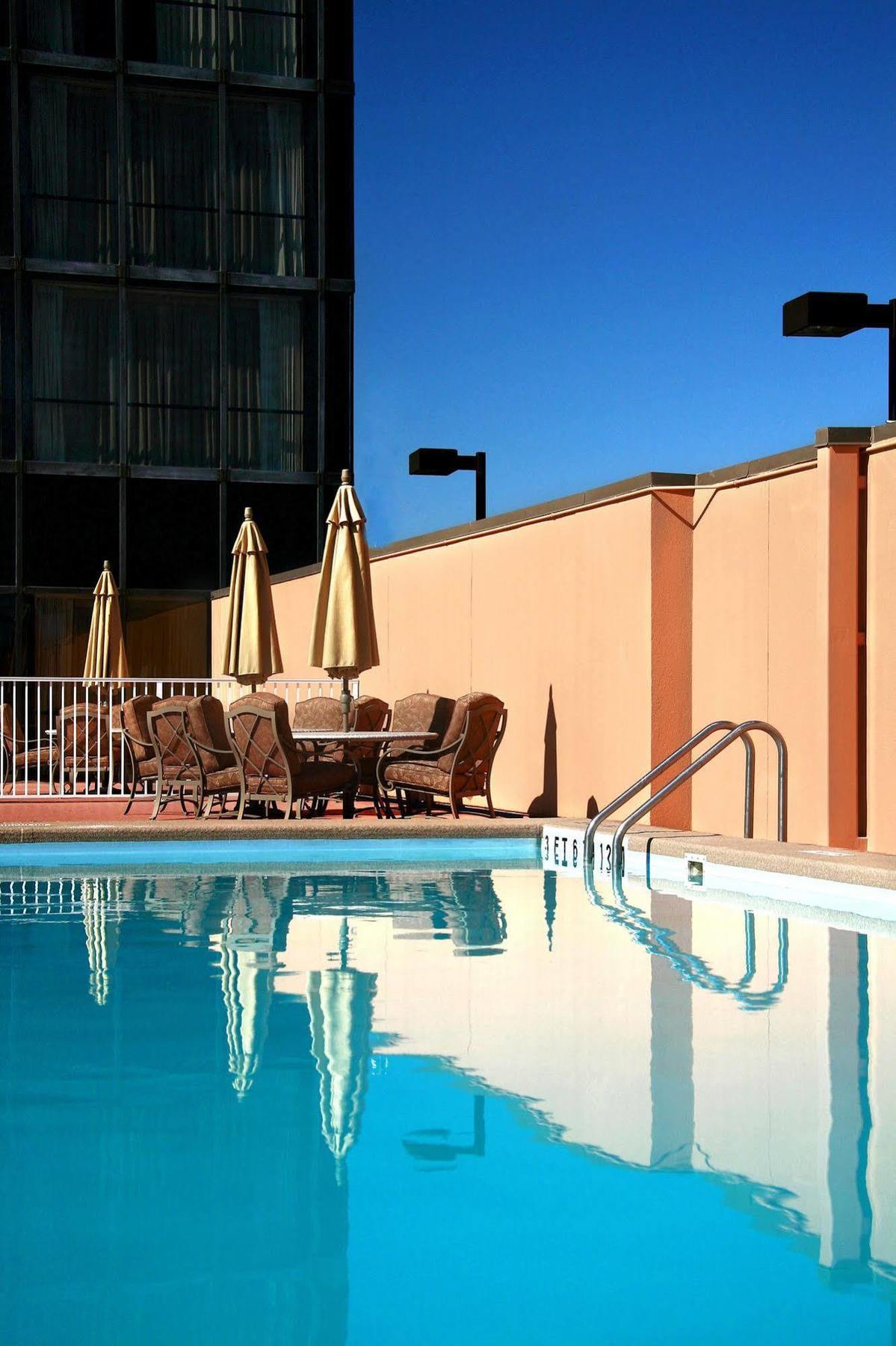 Crowne Plaza Grand Hotel