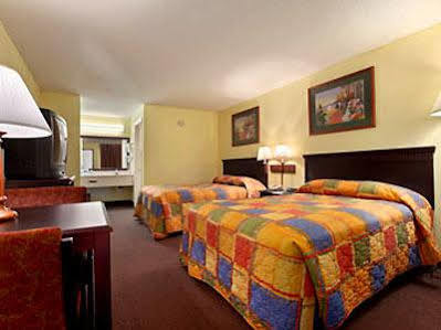 Clarion & Kissimmee-lake Buena Vista South Hotel 3*