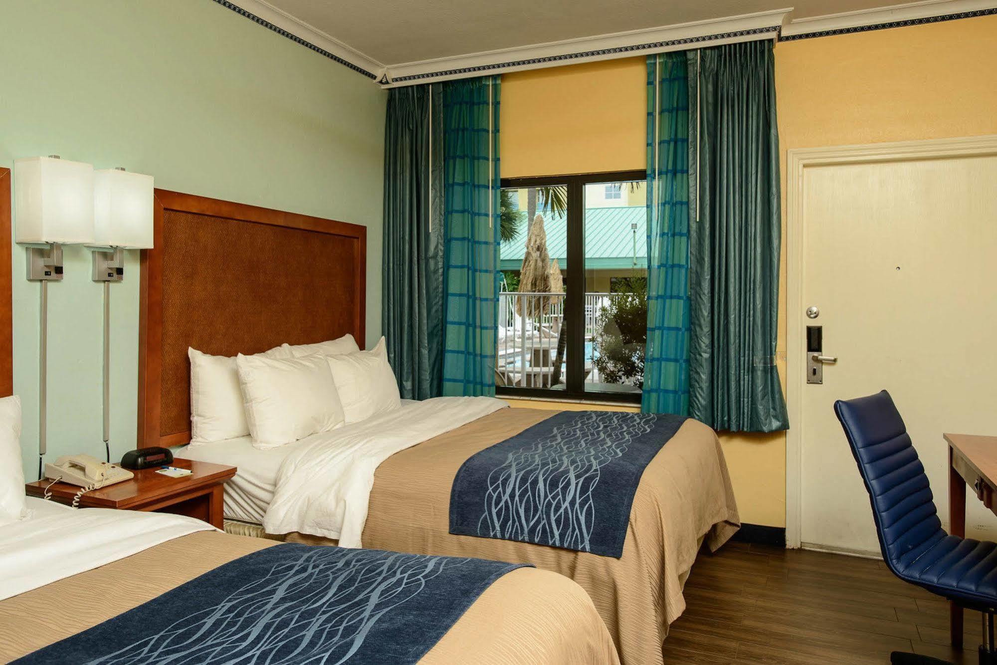 Beachside And Hotel 3*