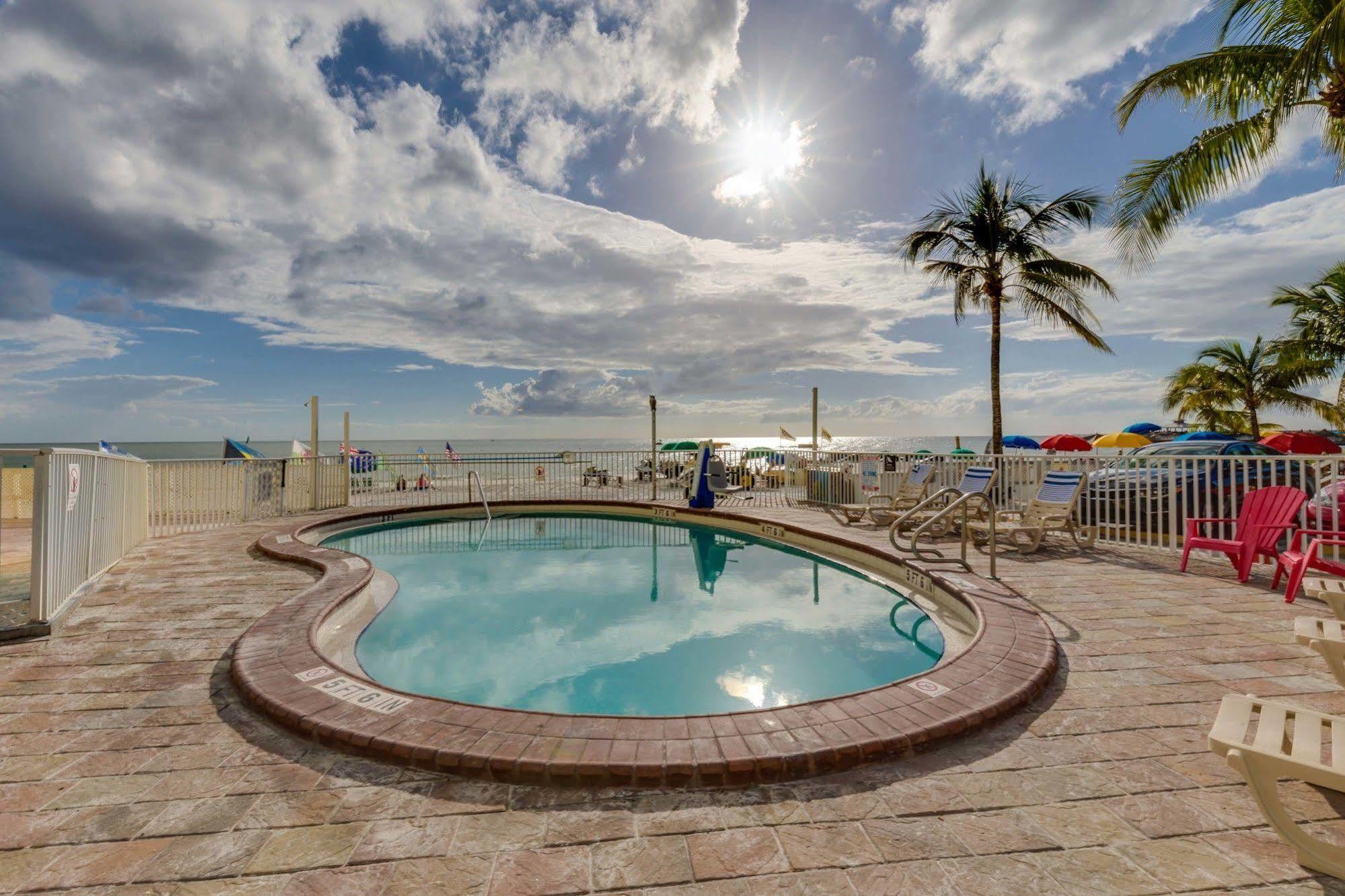 Pierview And Resort
