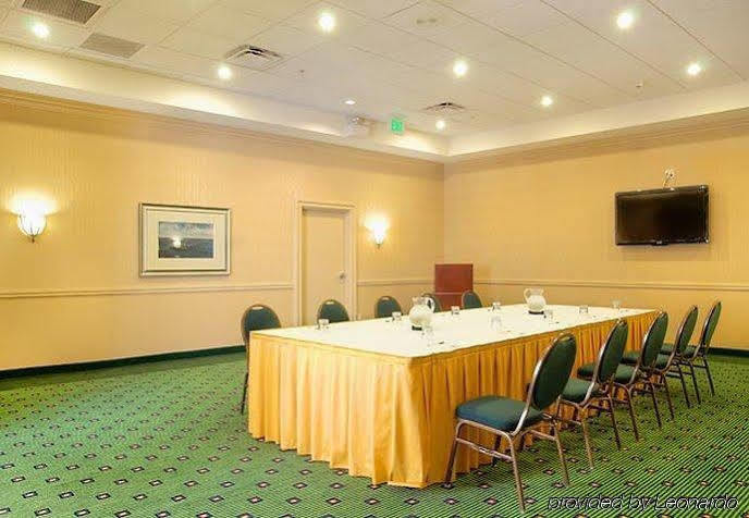 Courtyard By Marriott Downtown 3* St. Petersburg