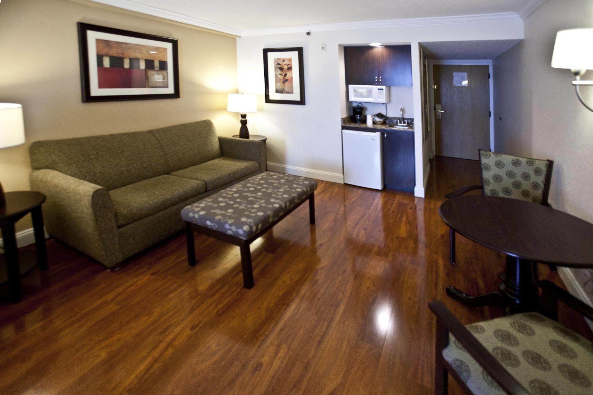 Hotel Western Ambassador 3*
