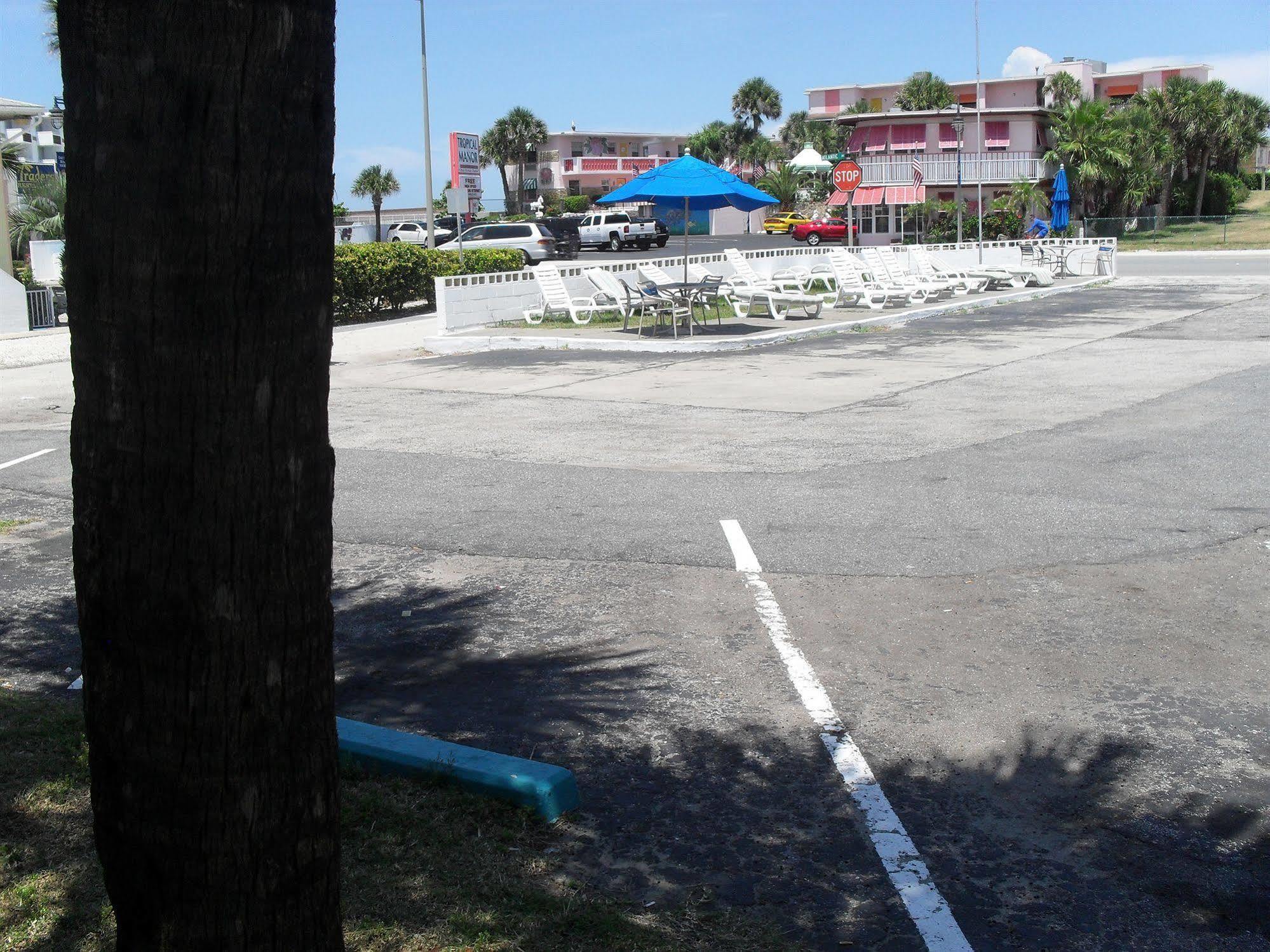 Shore Winds Motel *