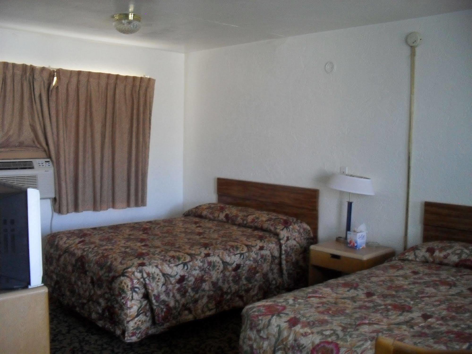 Shore Winds Motel