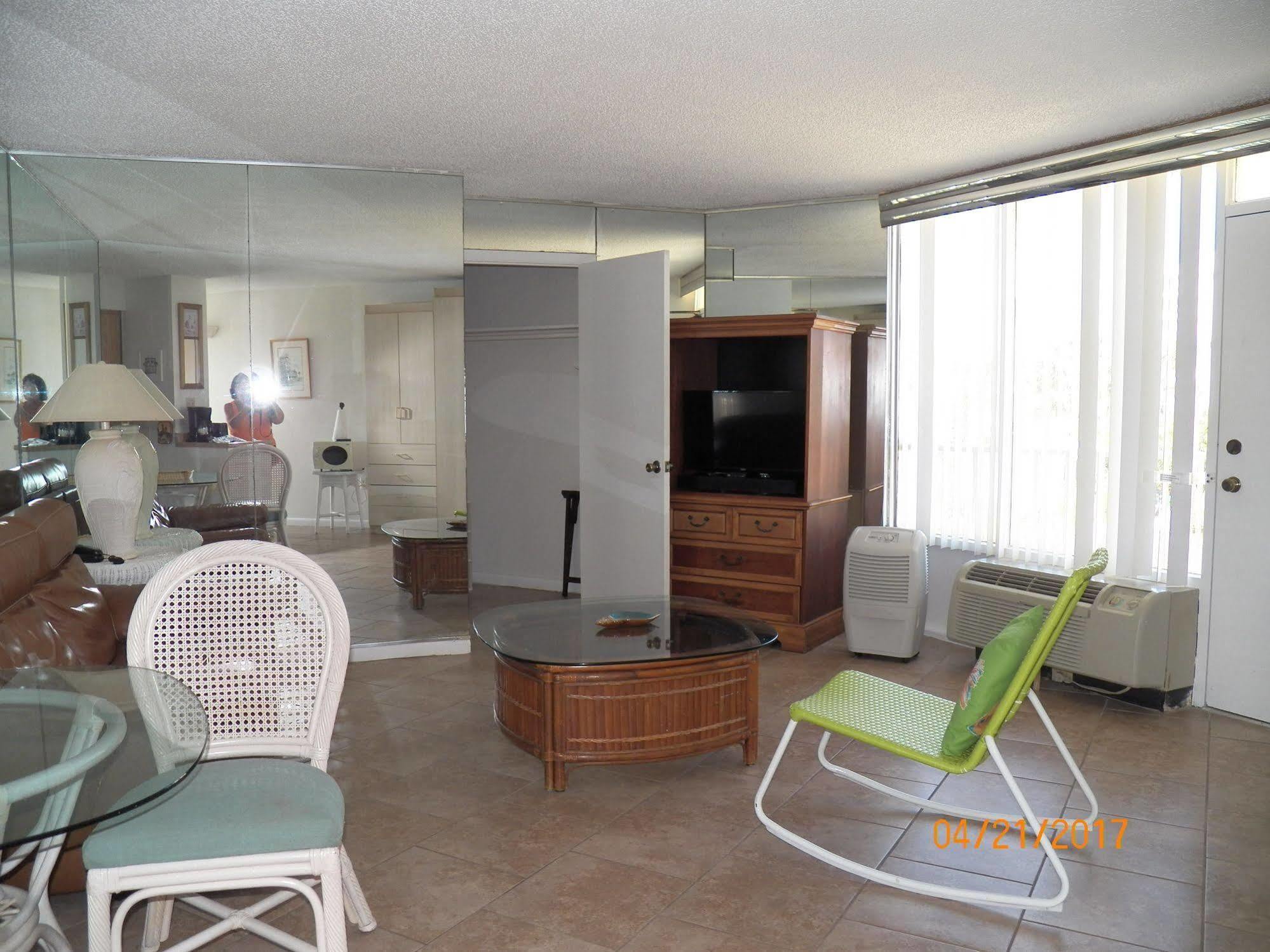 Hotel Symphony Beach Club Ormond Beach