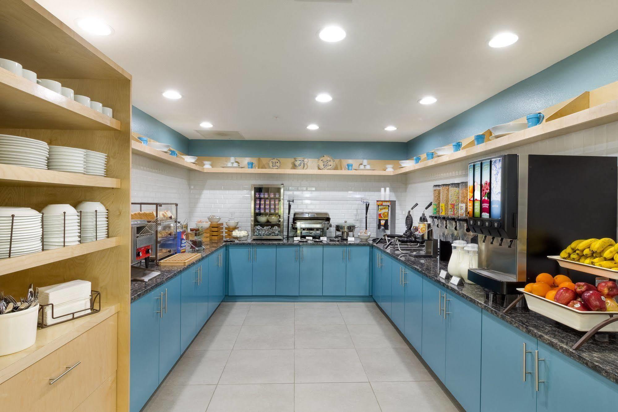 Country & By Radisson, St Petersburg - Clearwater, Fl Hotel Pinellas Park