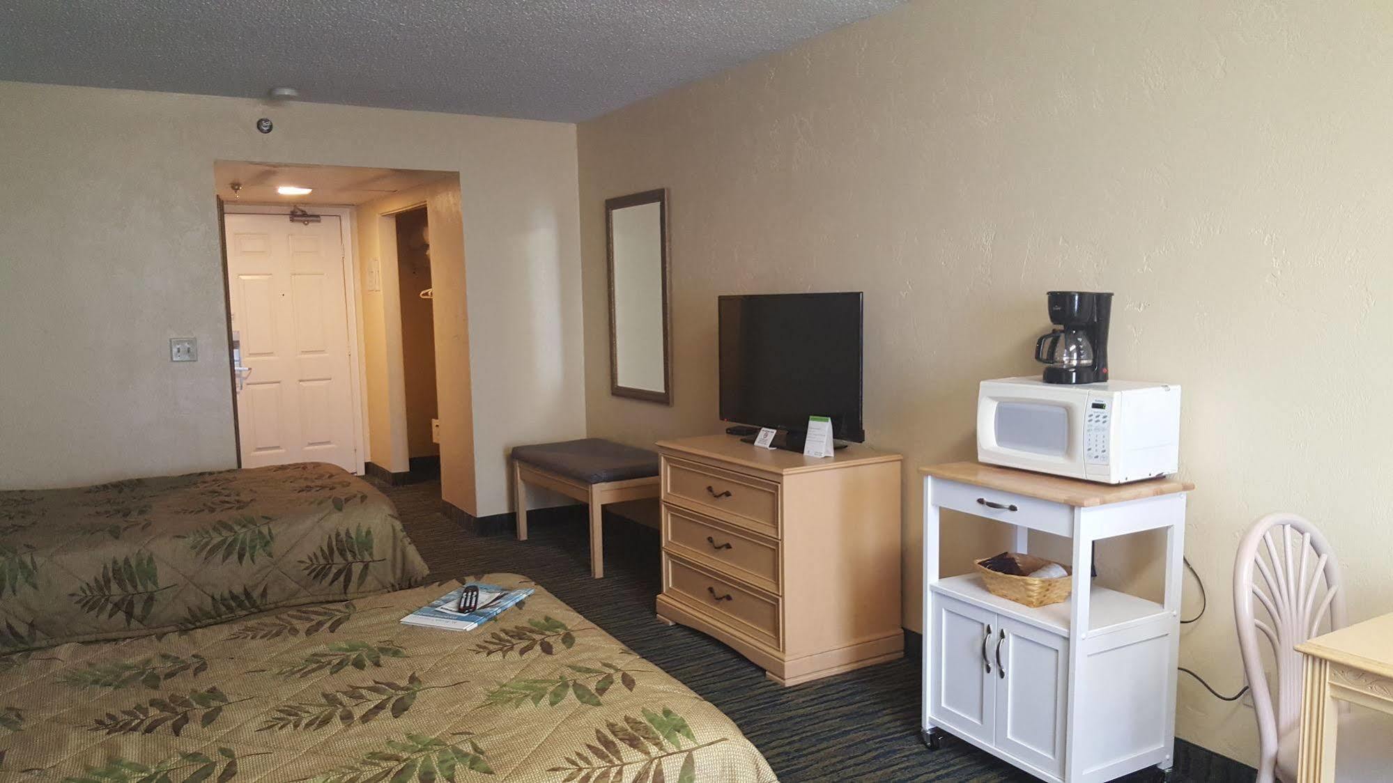 Beachside - Daytona - No Pool Hotel 3*