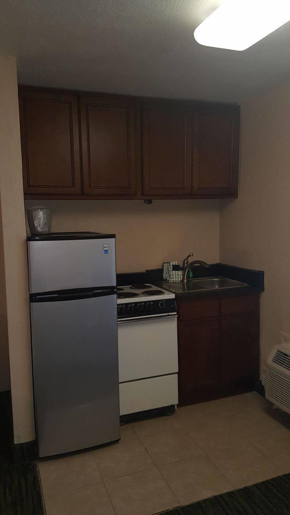 Beachside - Daytona - No Pool Hotel
