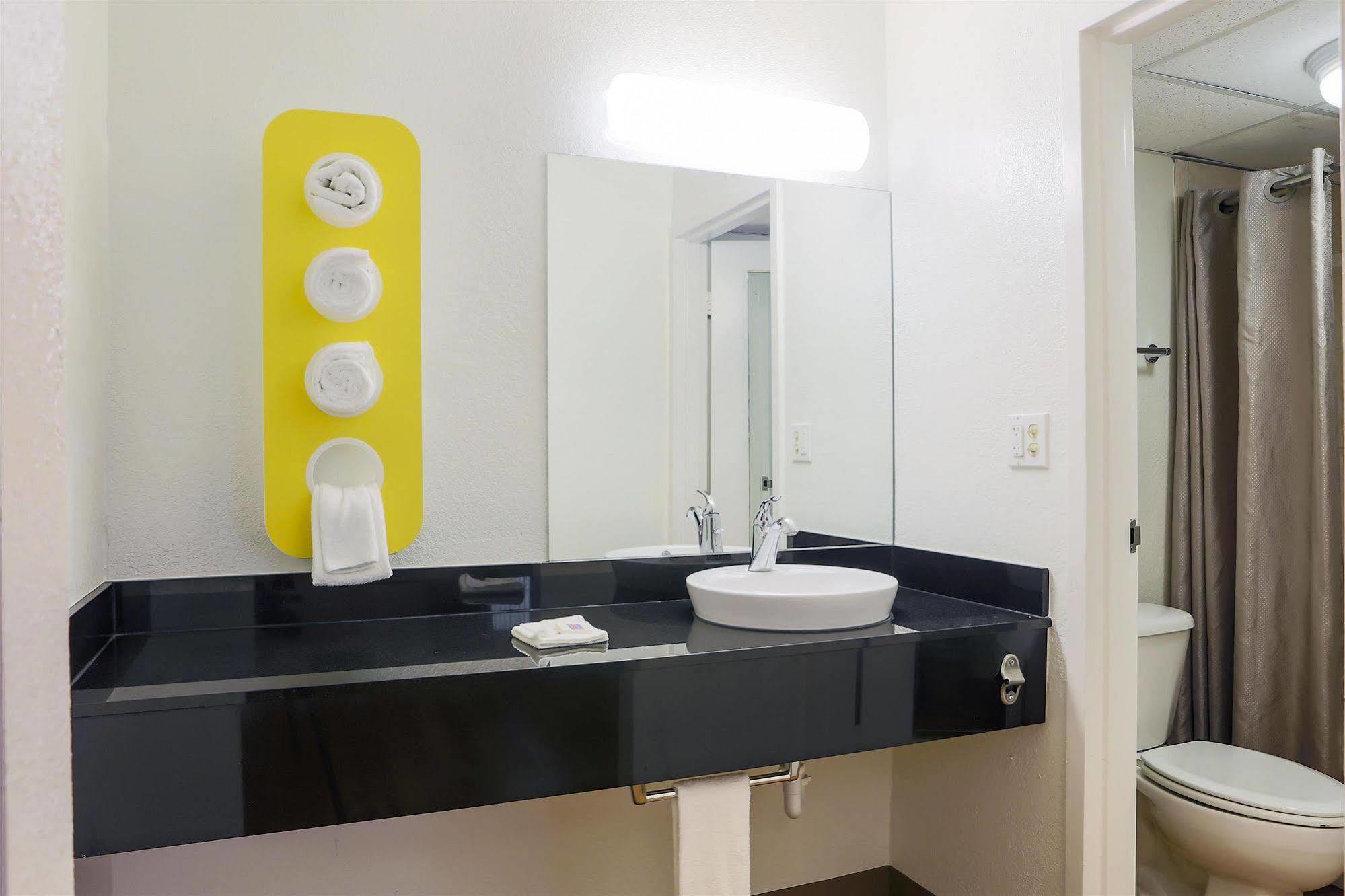 Hotel 6-cutler Bay, Fl Cutler Bay