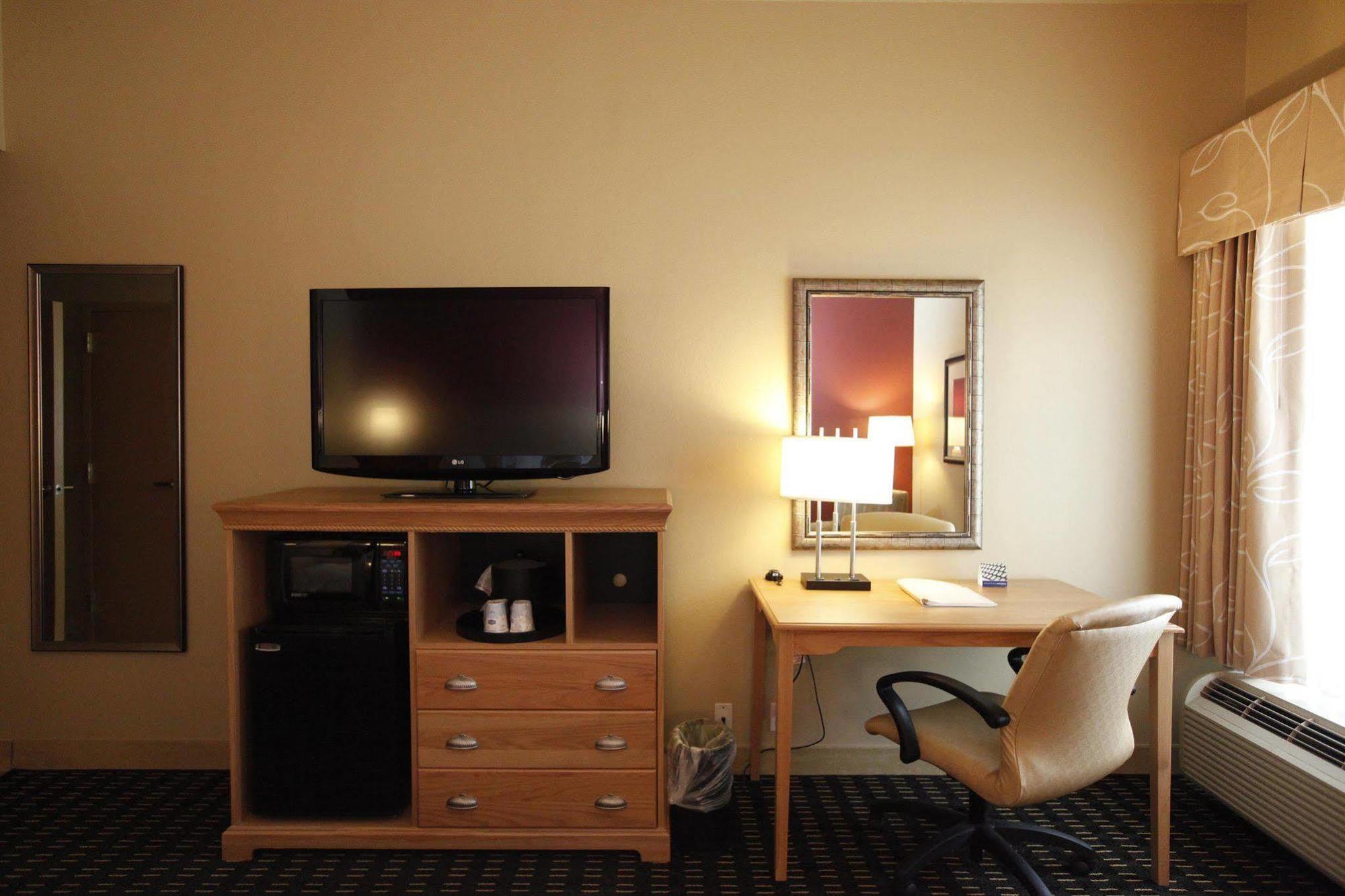 Hotel Hampton Pensacola-airport 3*