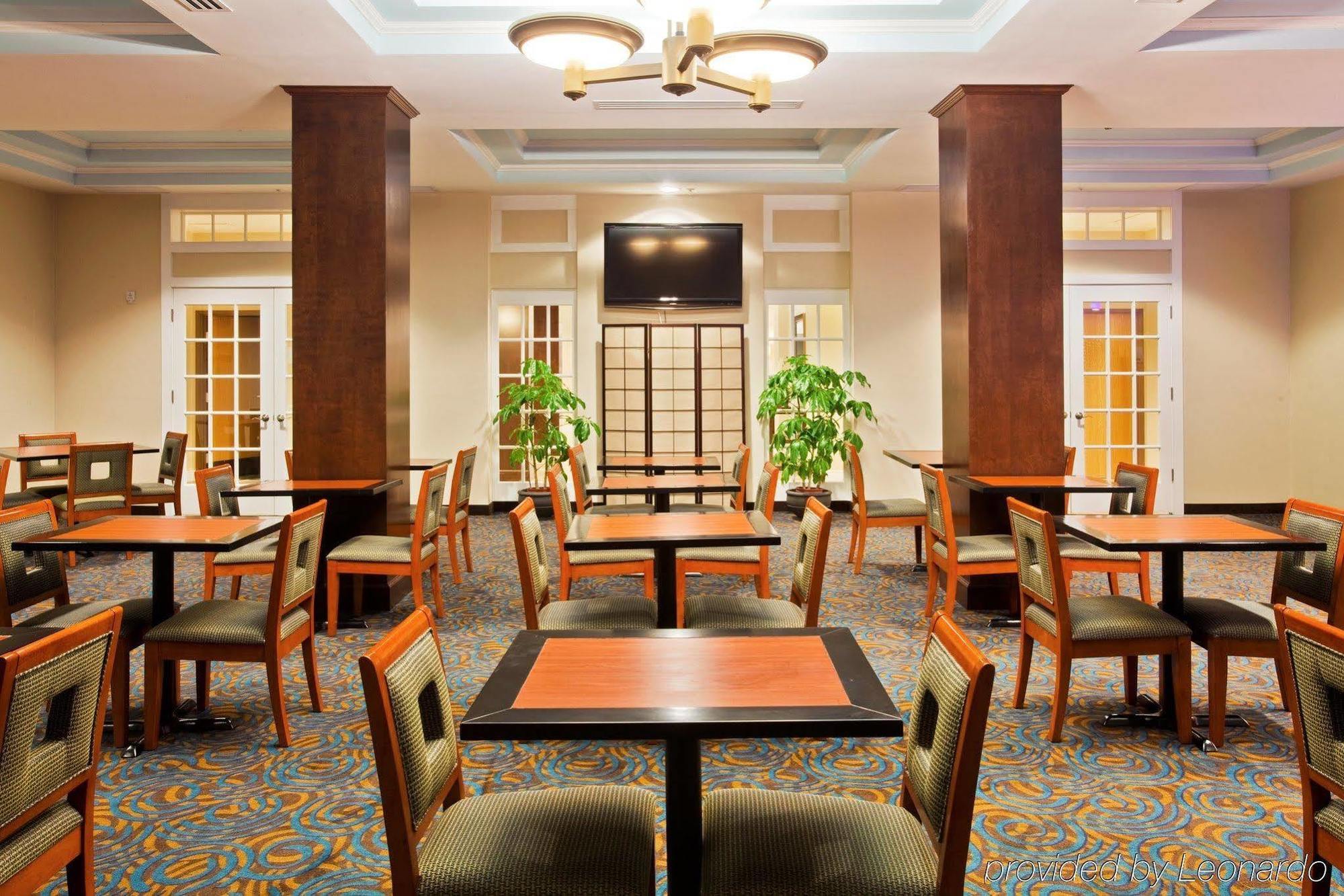 Express Wales North-winter Haven By Ihg